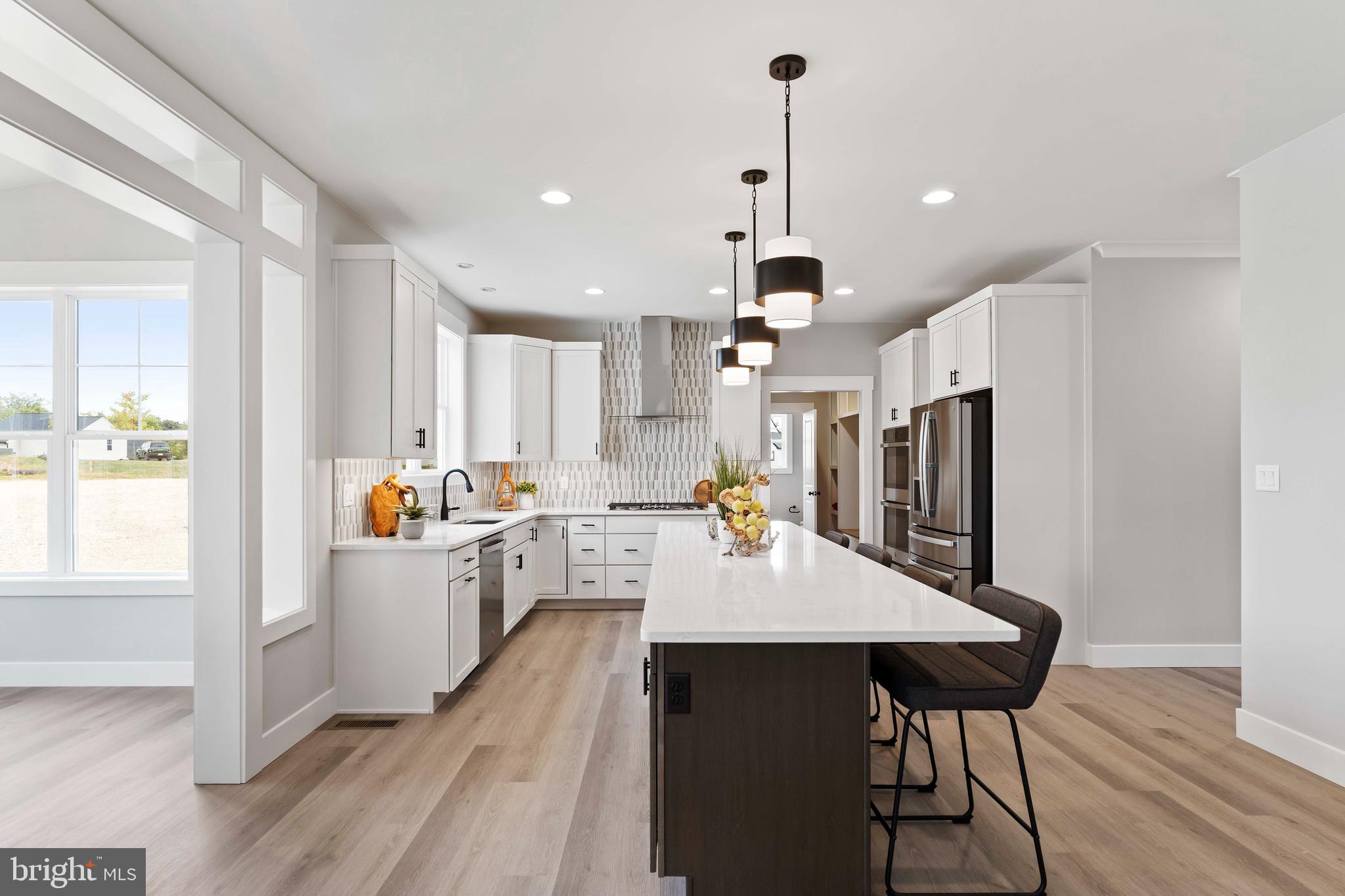 WILSHIRE ESTATES - Residential