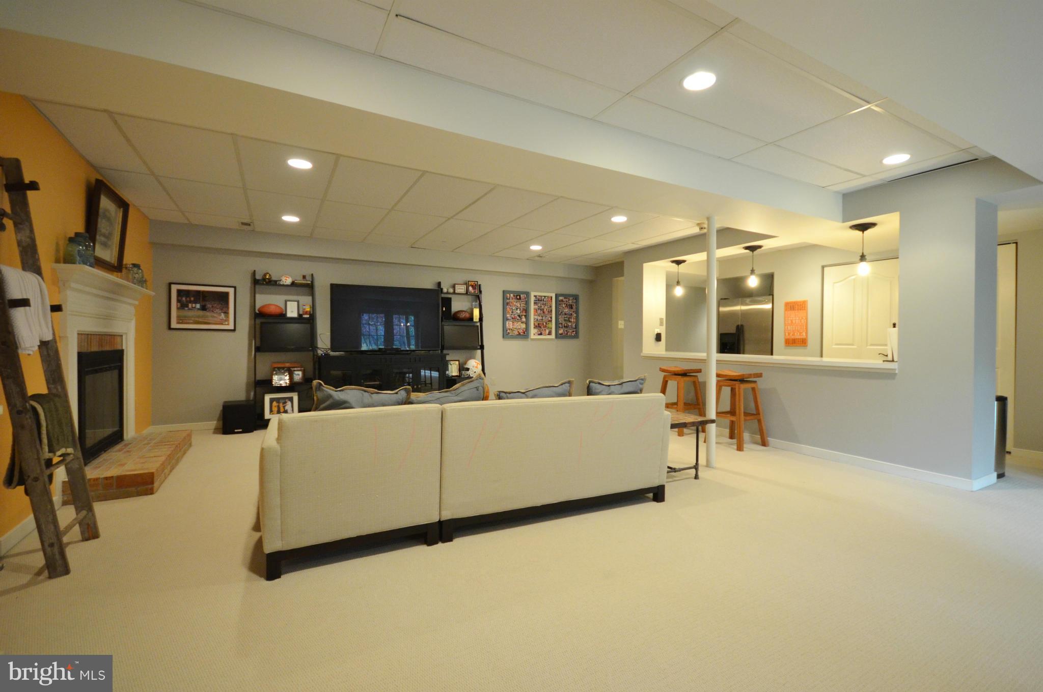 THE FIELDS AT SEMINARY - Residential