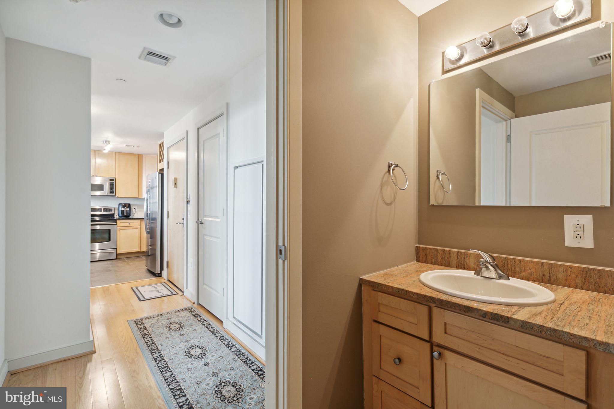 AVENUE OF THE ARTS - Residential