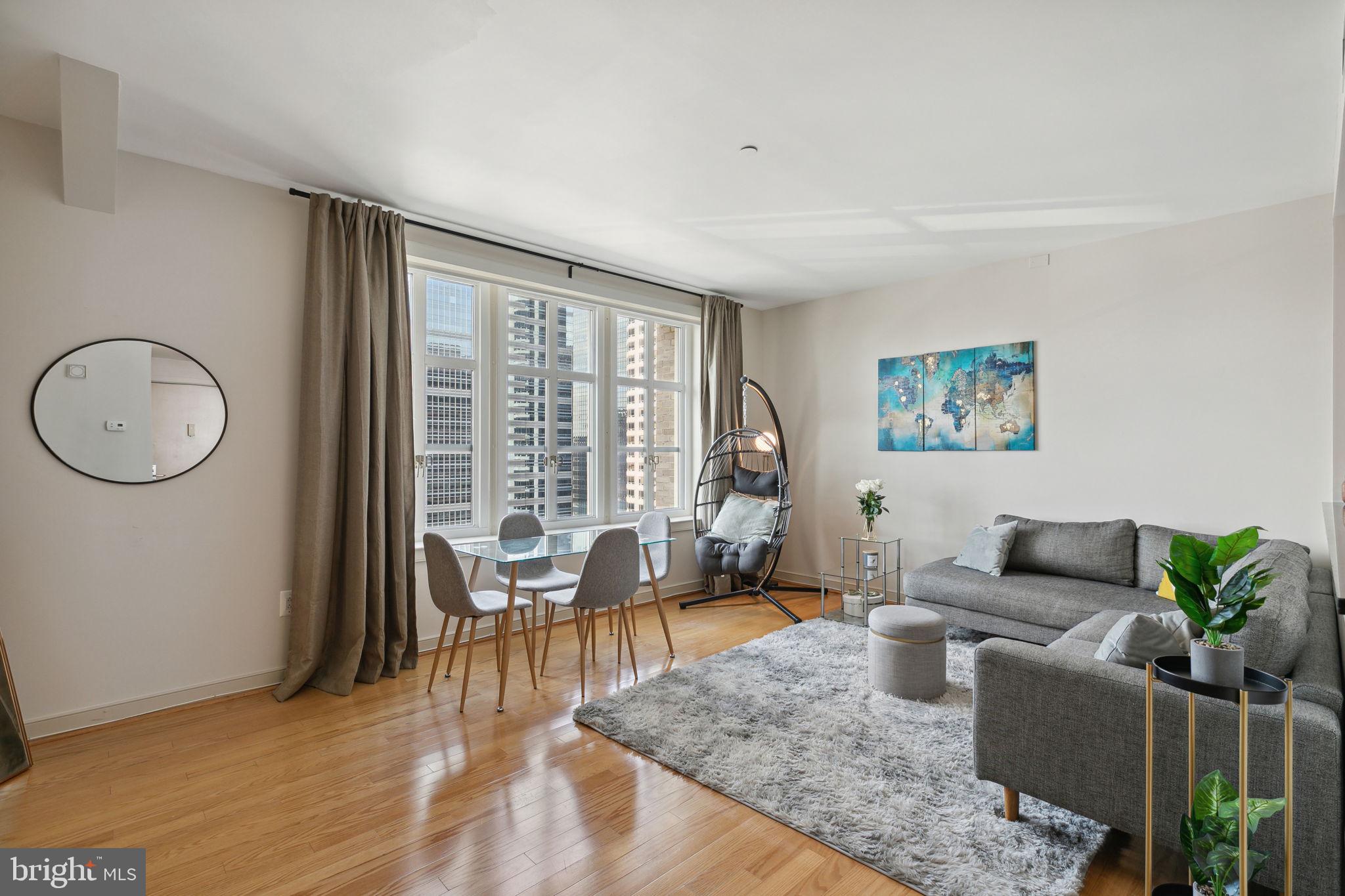 AVENUE OF THE ARTS - Residential