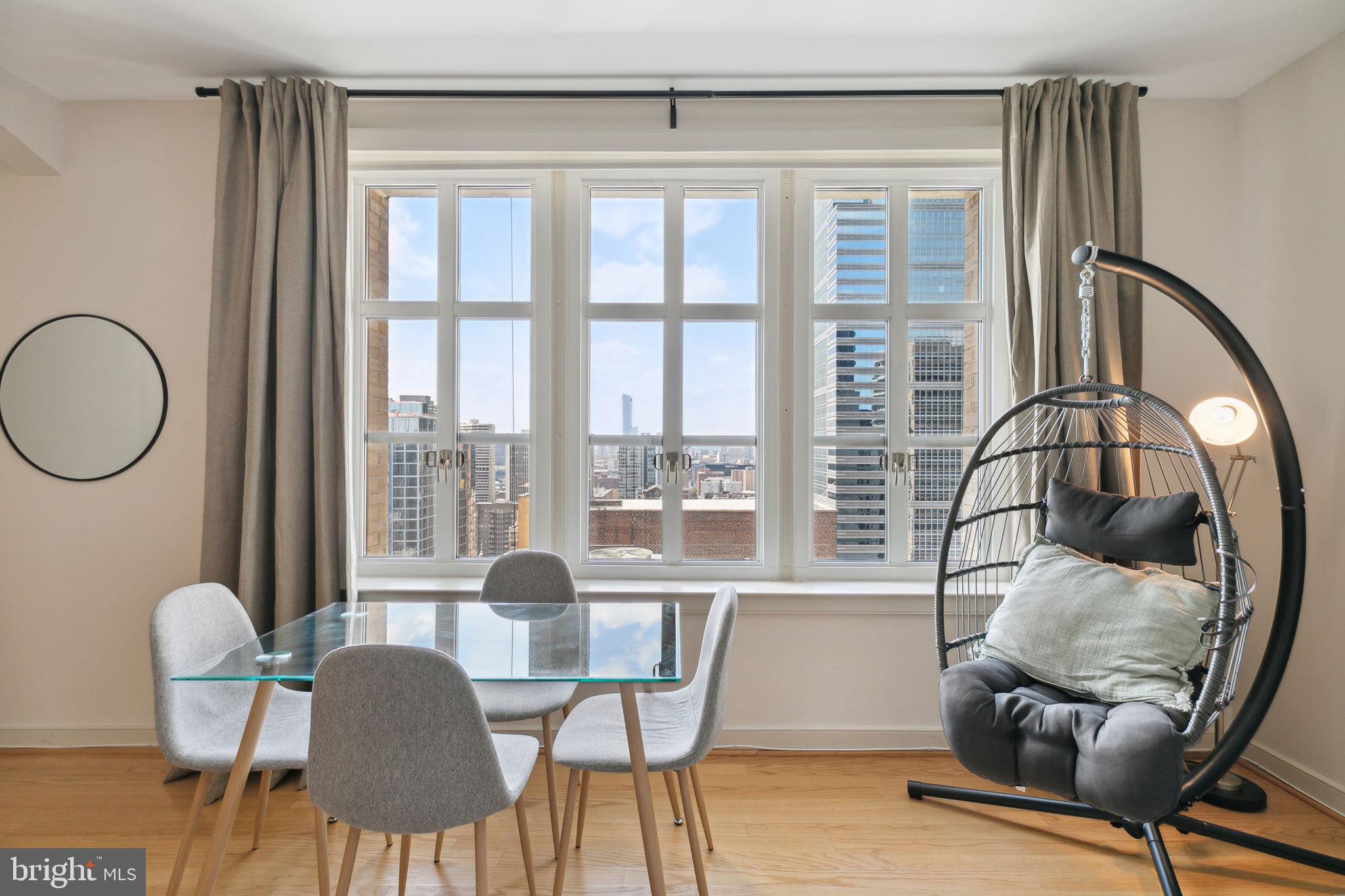 AVENUE OF THE ARTS - Residential