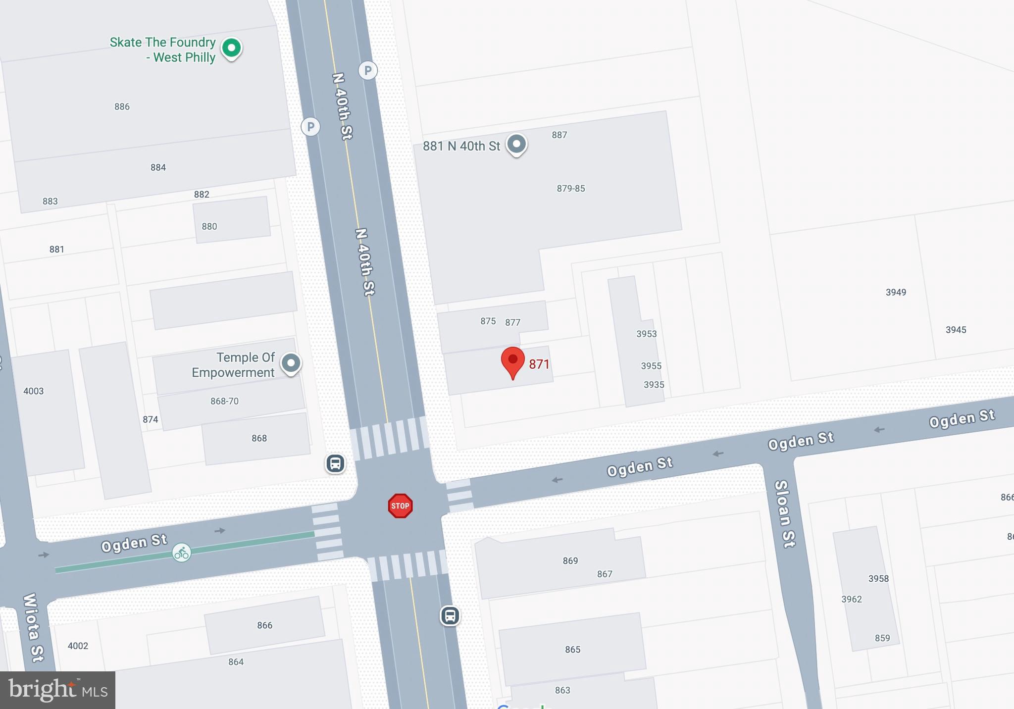 Main image without alt text