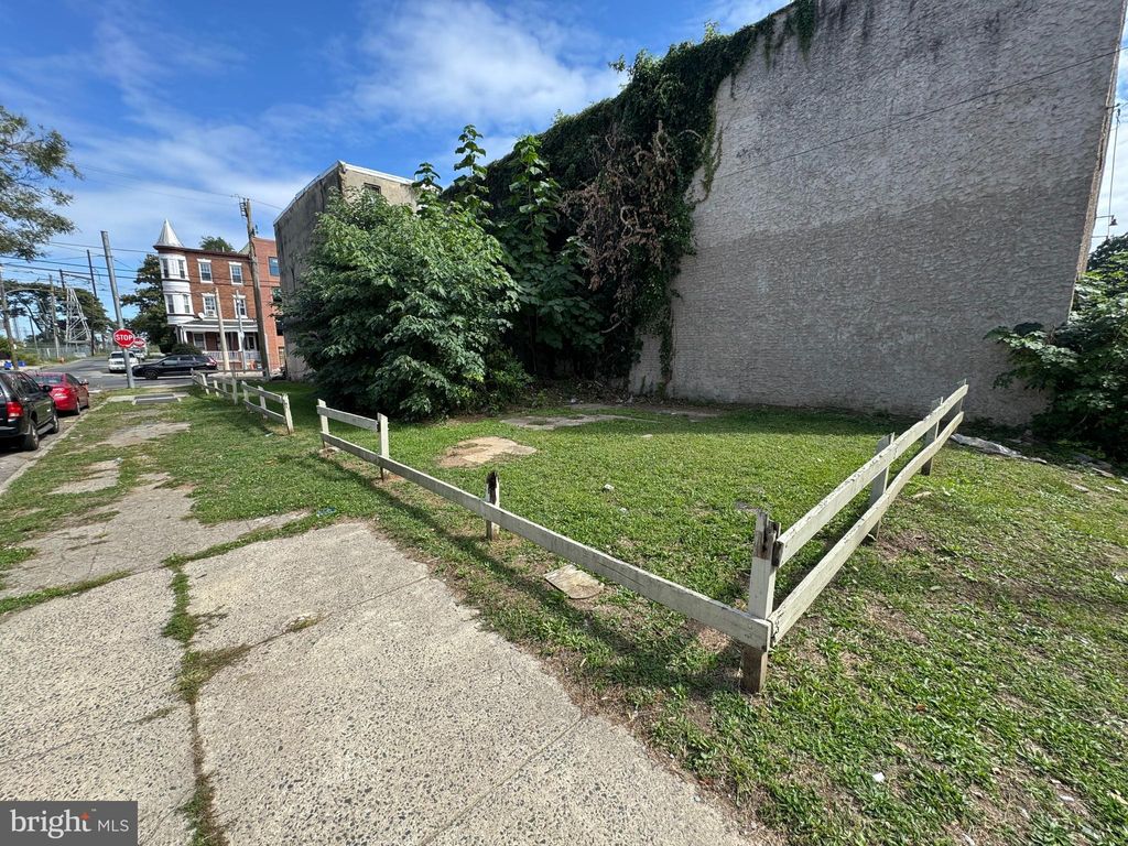 Photo of 871 N 40th Street, PHILADELPHIA, PA 19104 (MLS # PAPH2537098)