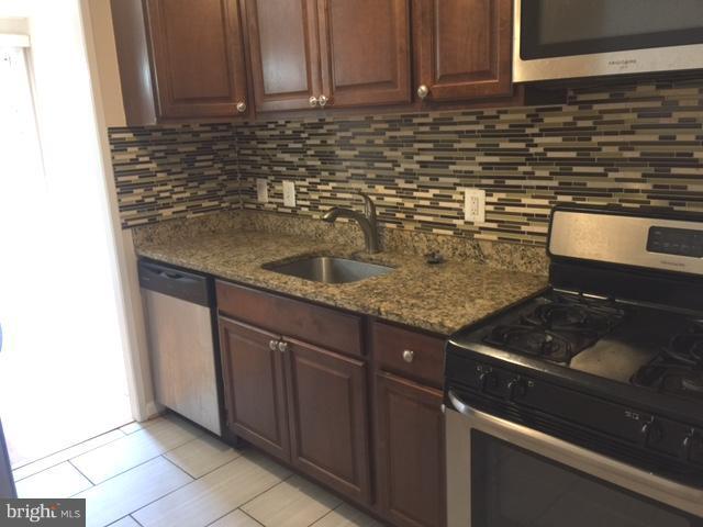 HOLLY HILL - Residential Lease