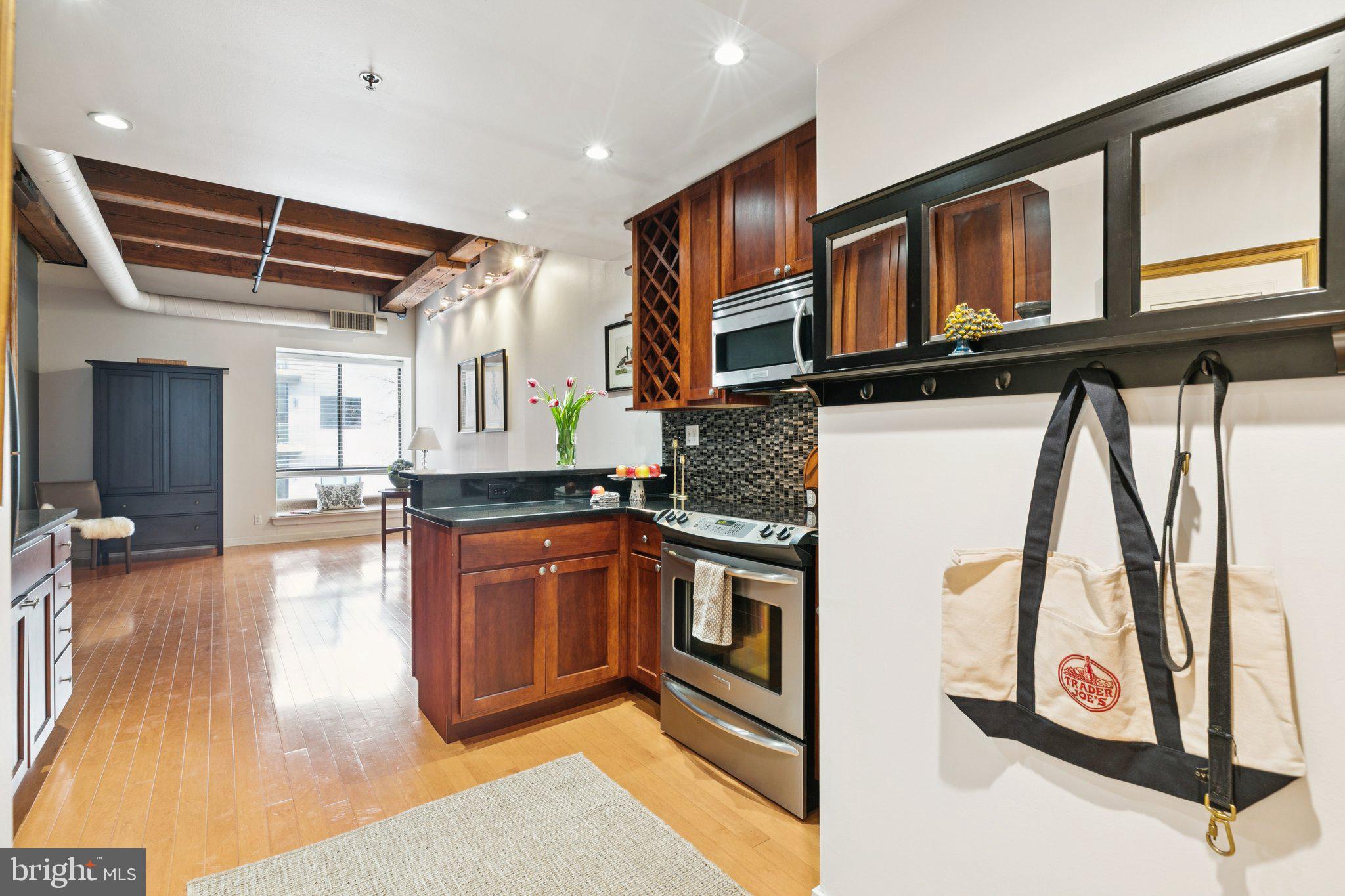 OLD CITY - Residential