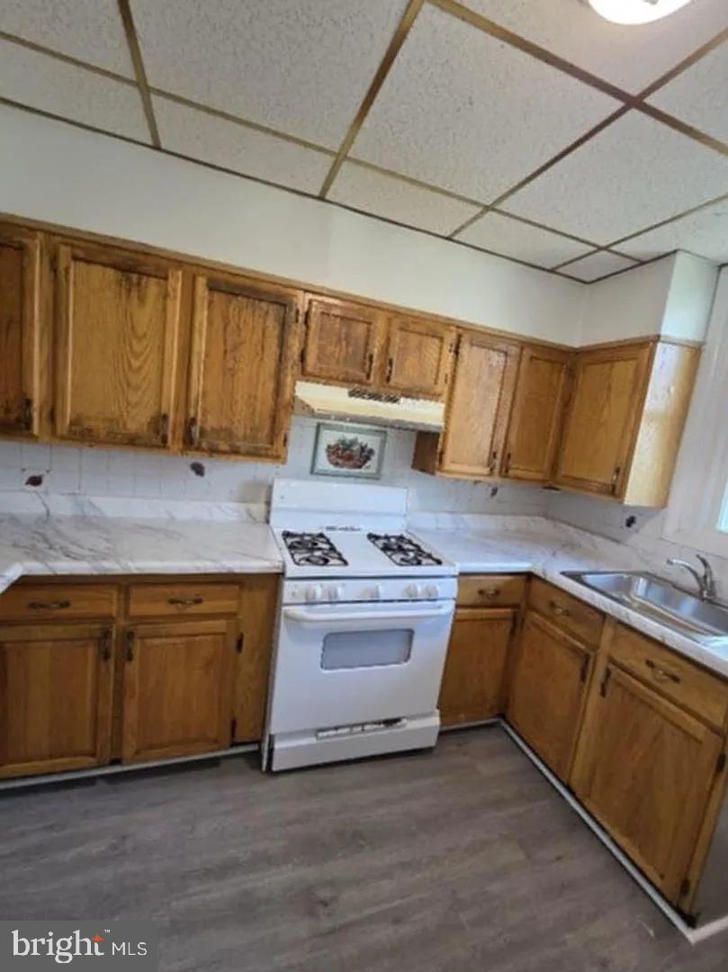 313 E CORNWALL STREET