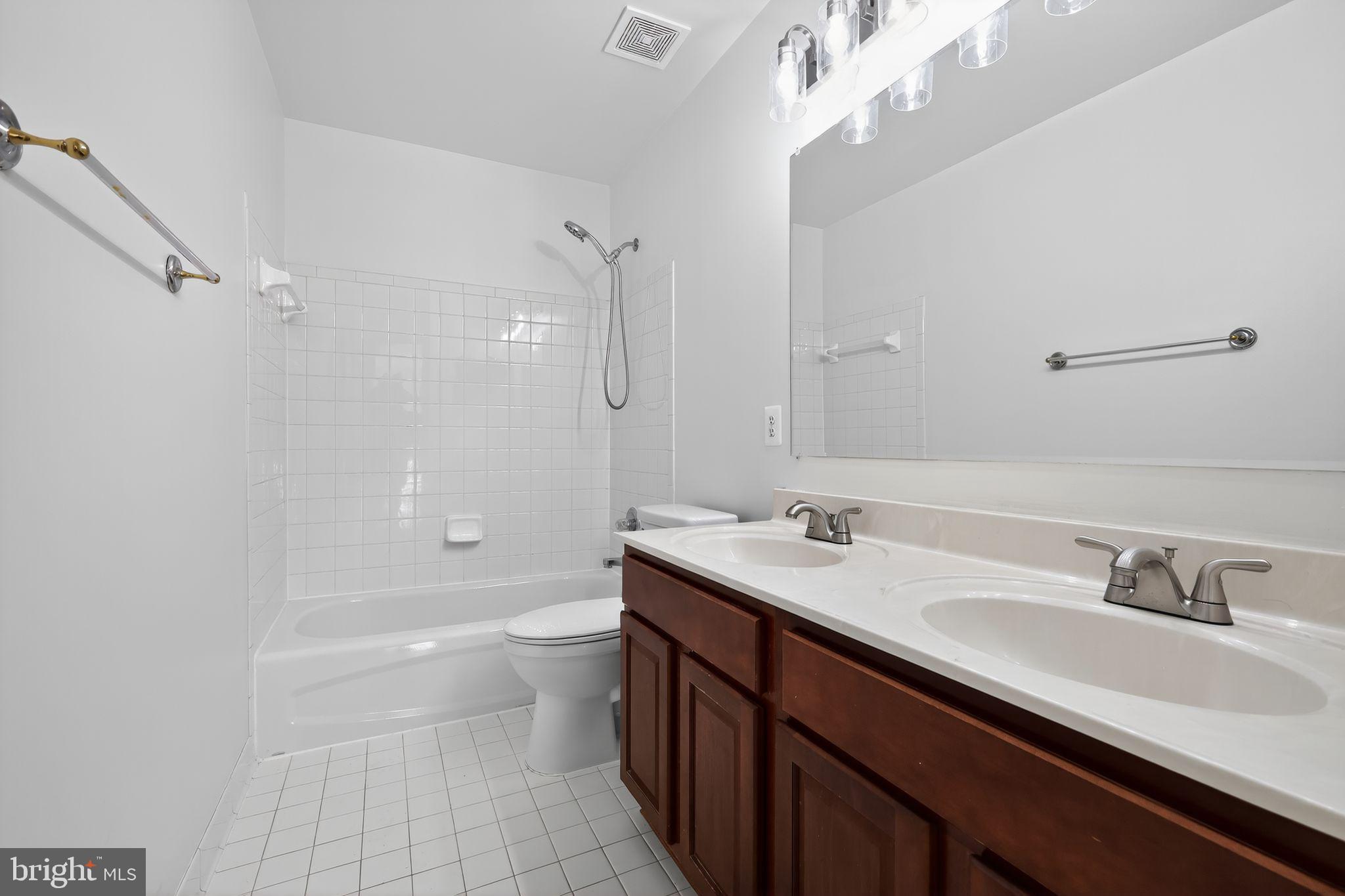 URBANA HIGHLANDS - Residential