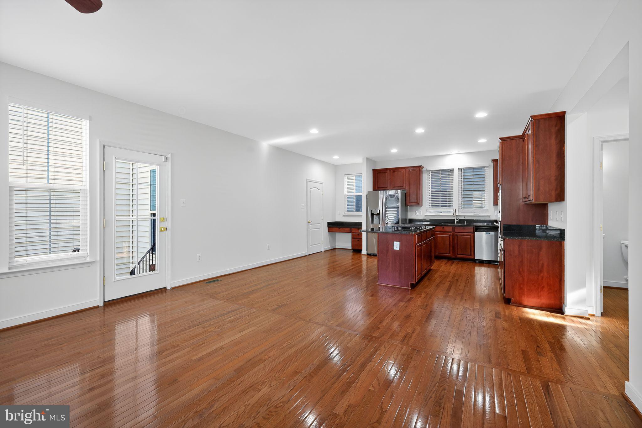 URBANA HIGHLANDS - Residential