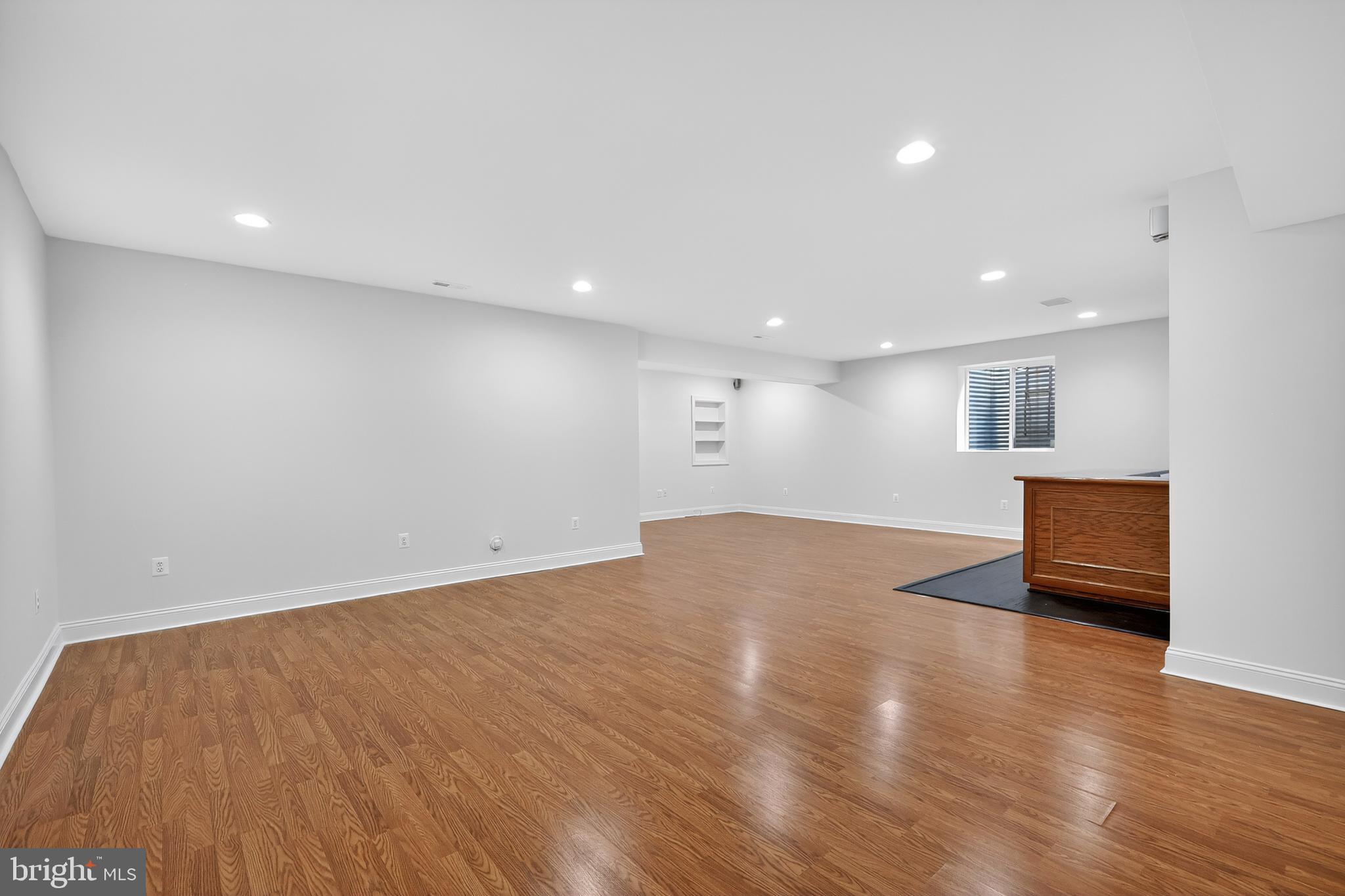 URBANA HIGHLANDS - Residential