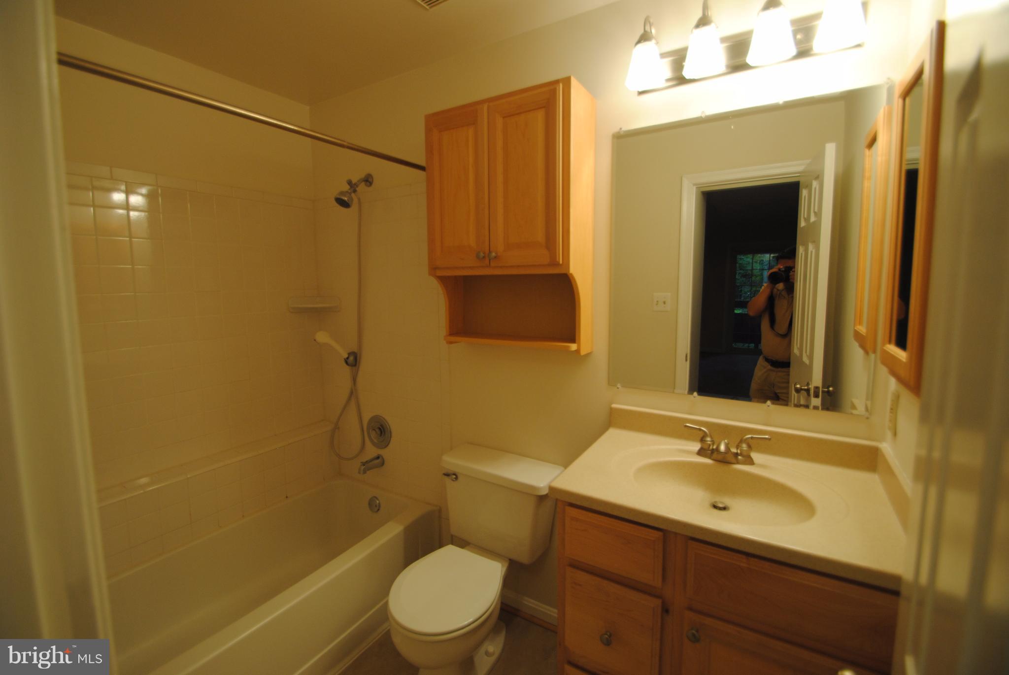 BRISTOL HOUSE - Residential Lease