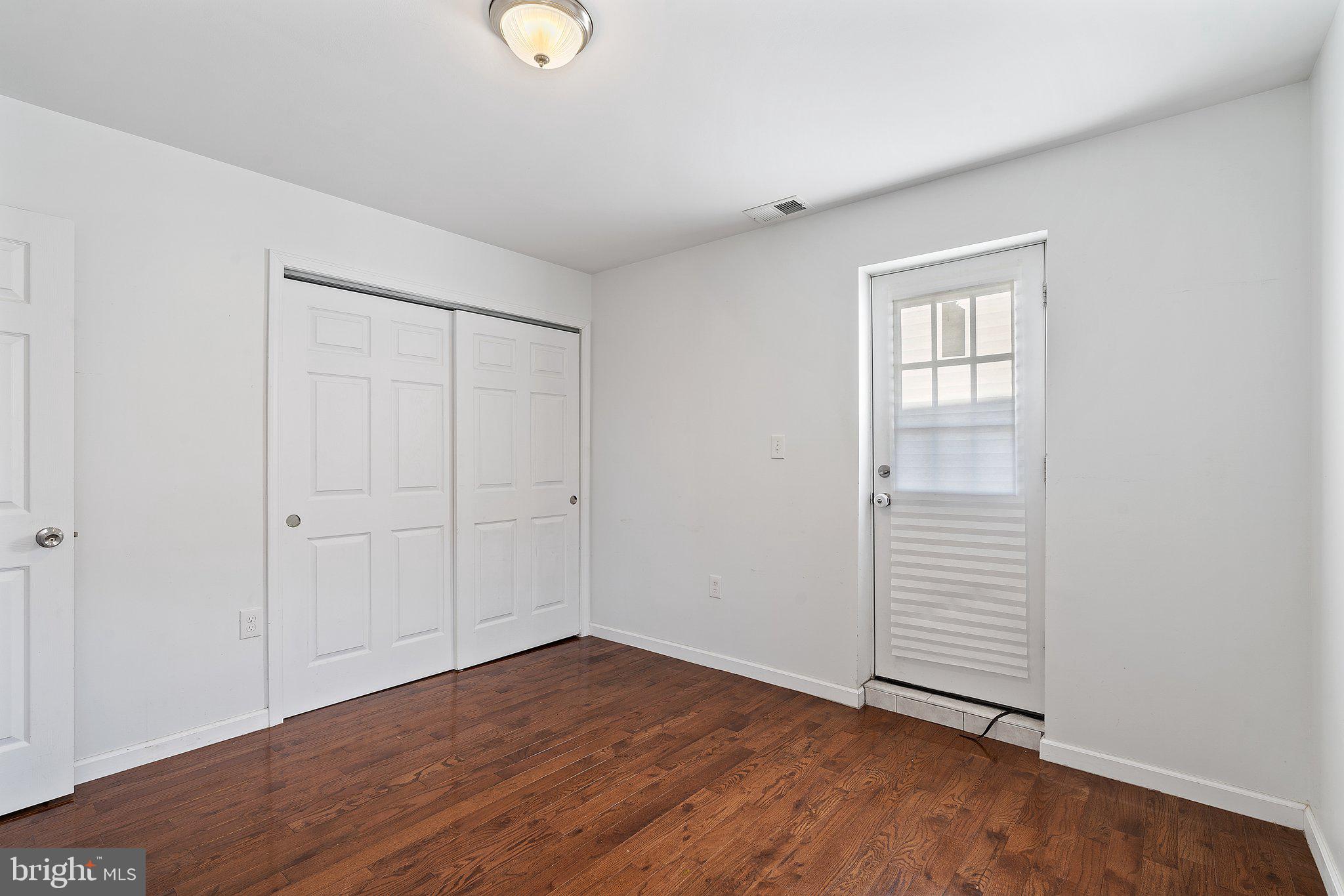 PHILADELPHIA (SOUTH) - Residential Lease