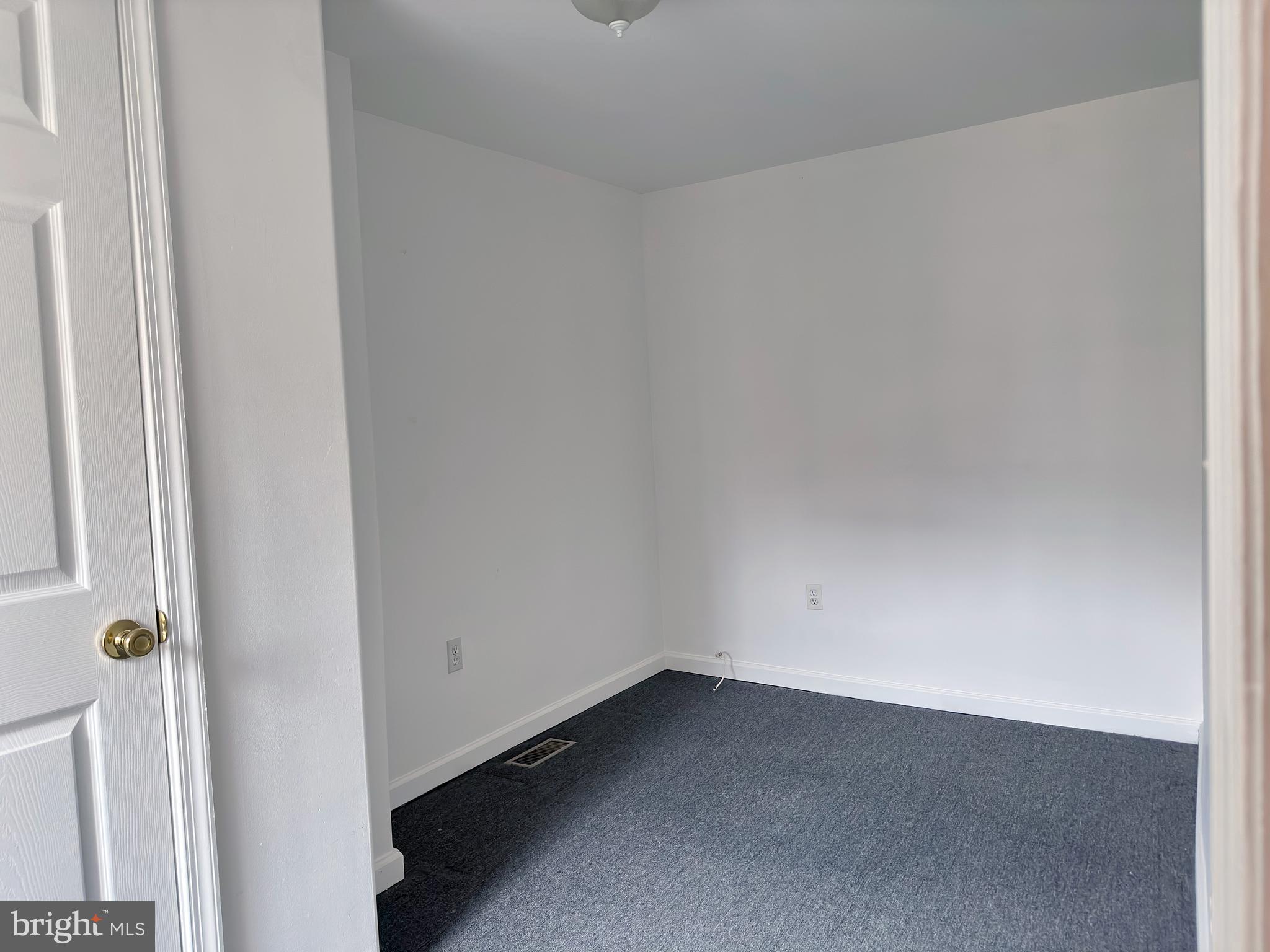 GRADUATE HOSPITAL - Residential Lease