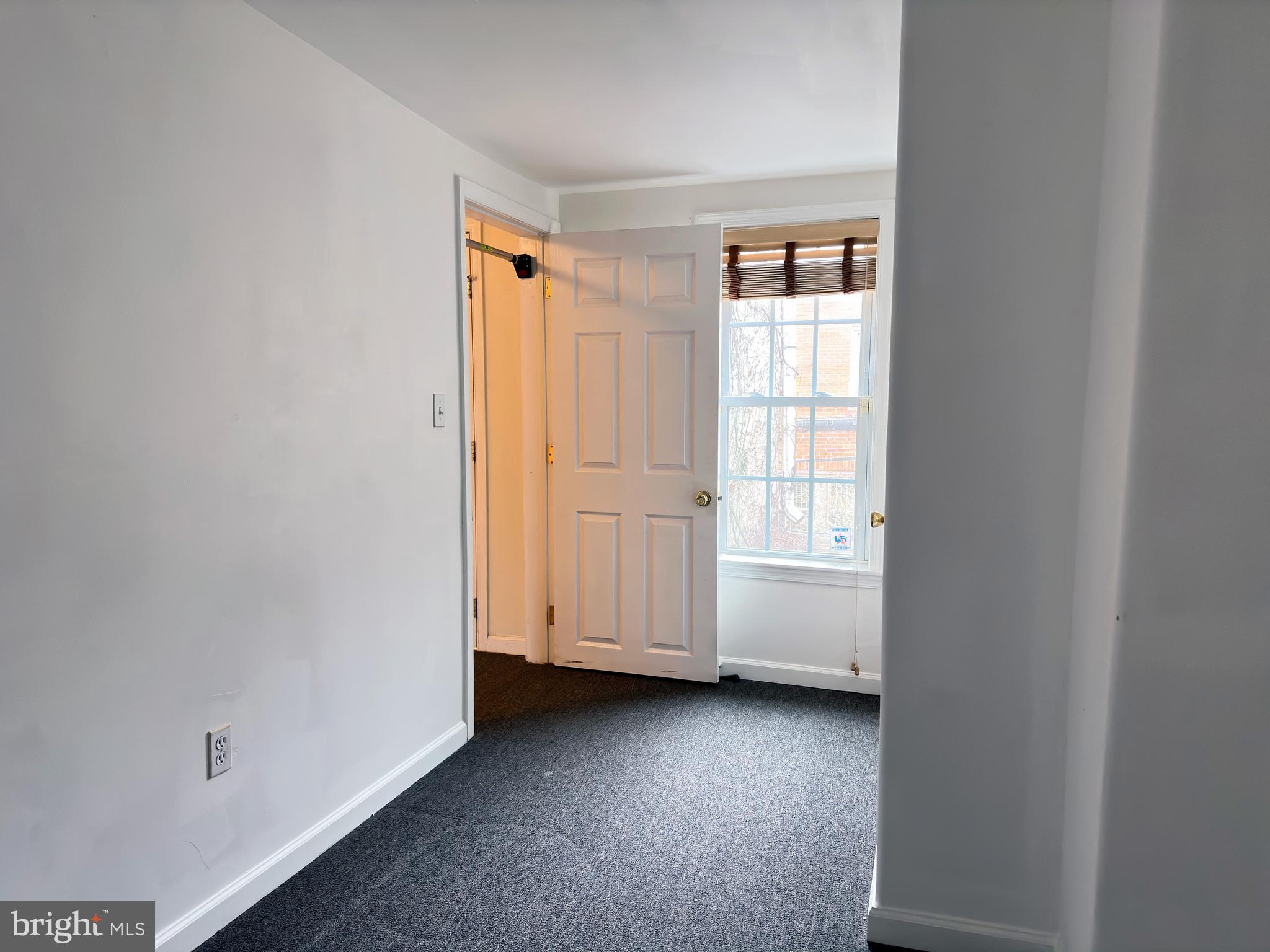 GRADUATE HOSPITAL - Residential Lease