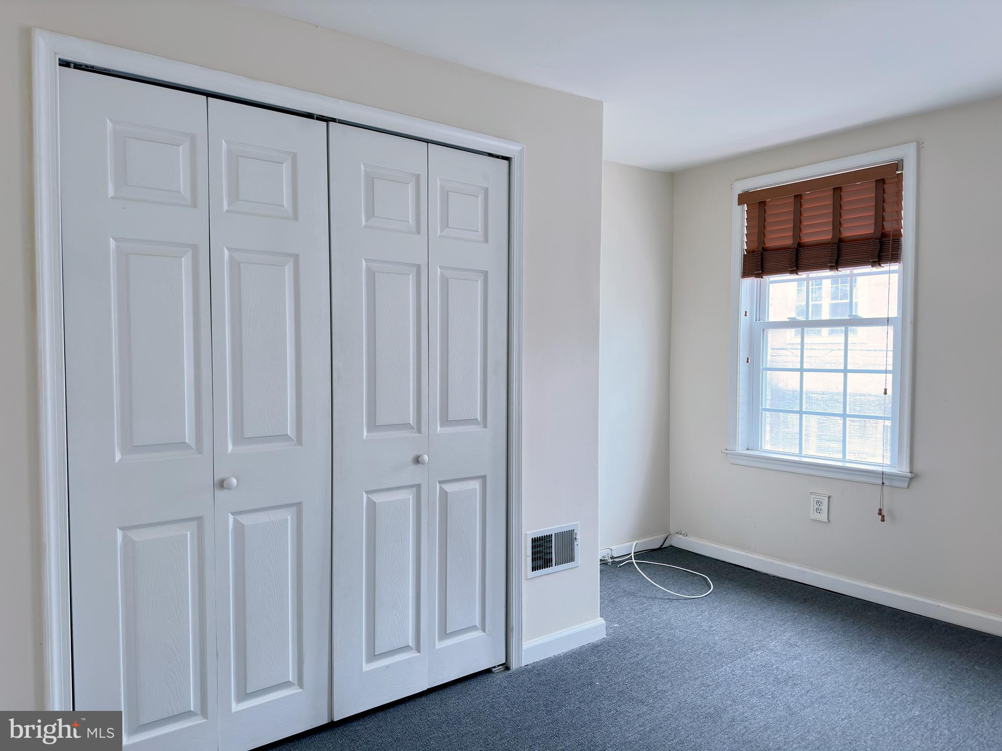 GRADUATE HOSPITAL - Residential Lease