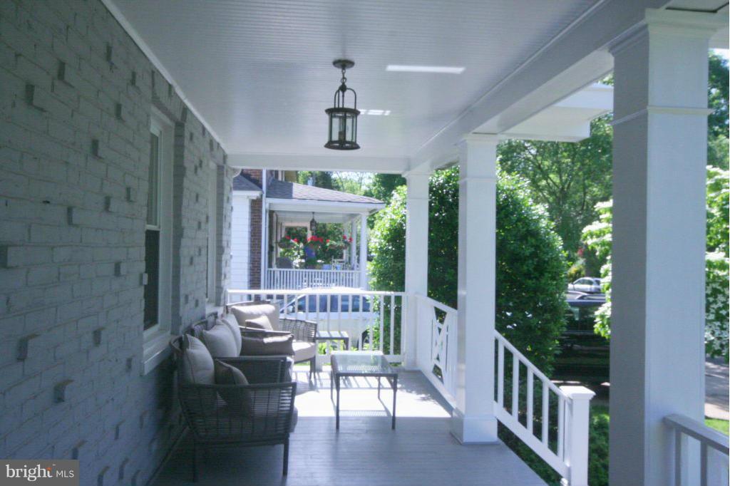 ROSEMONT - Residential Lease