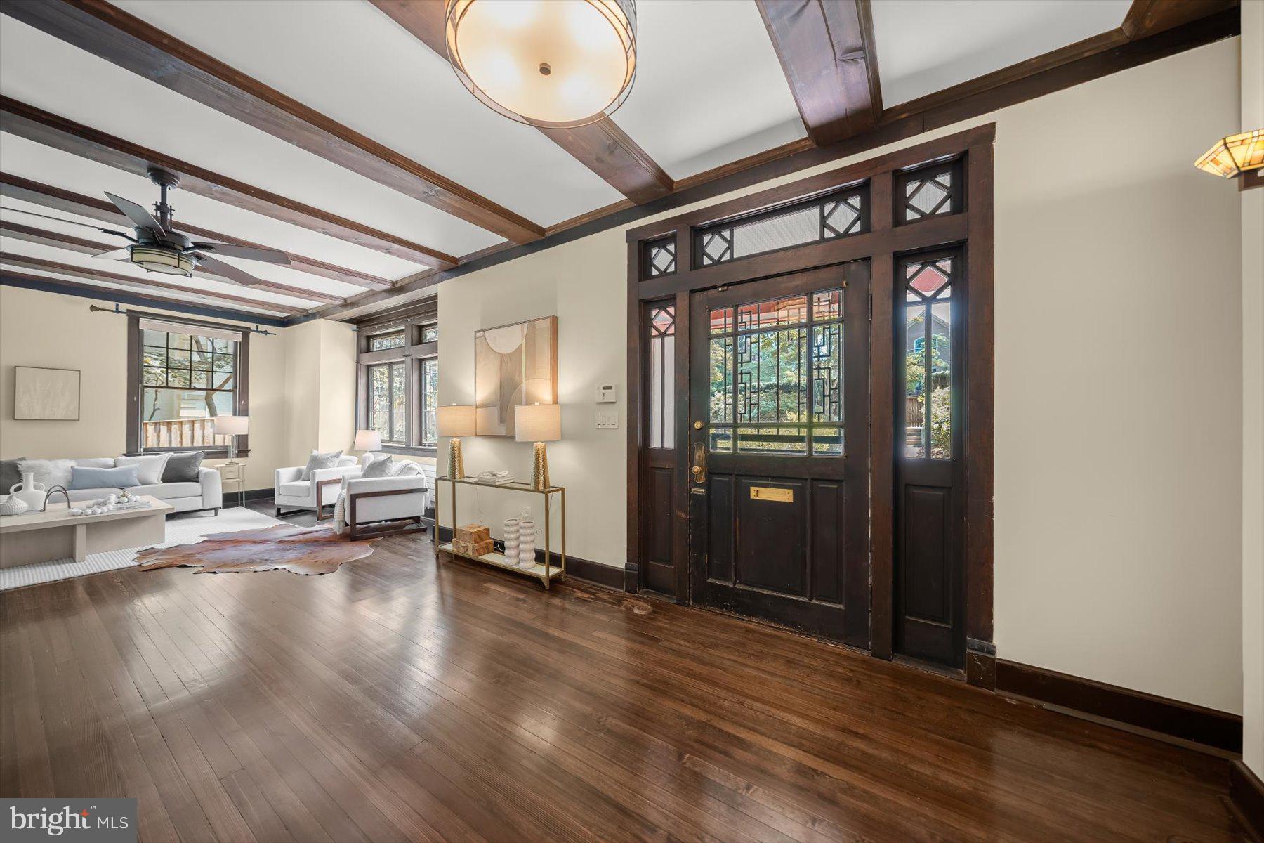 LORCOM GROVE - Residential