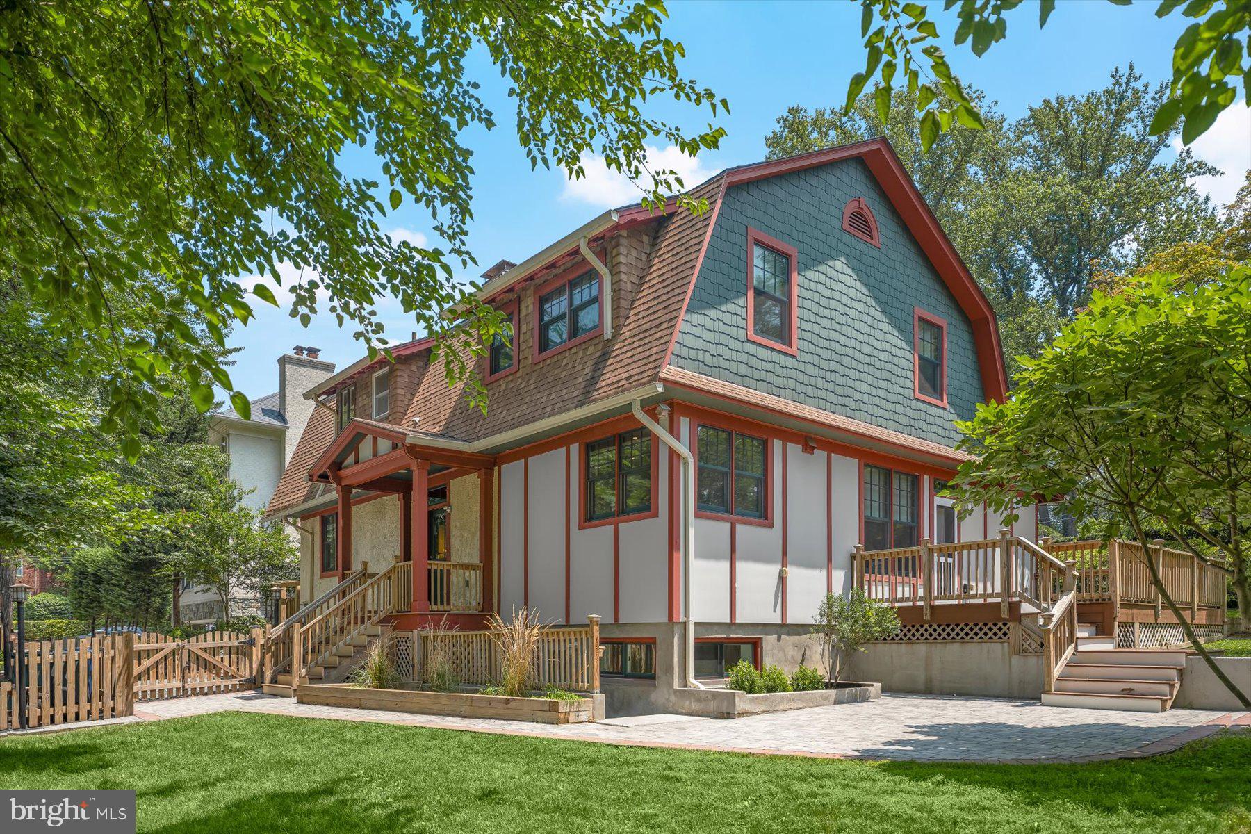 LORCOM GROVE - Residential