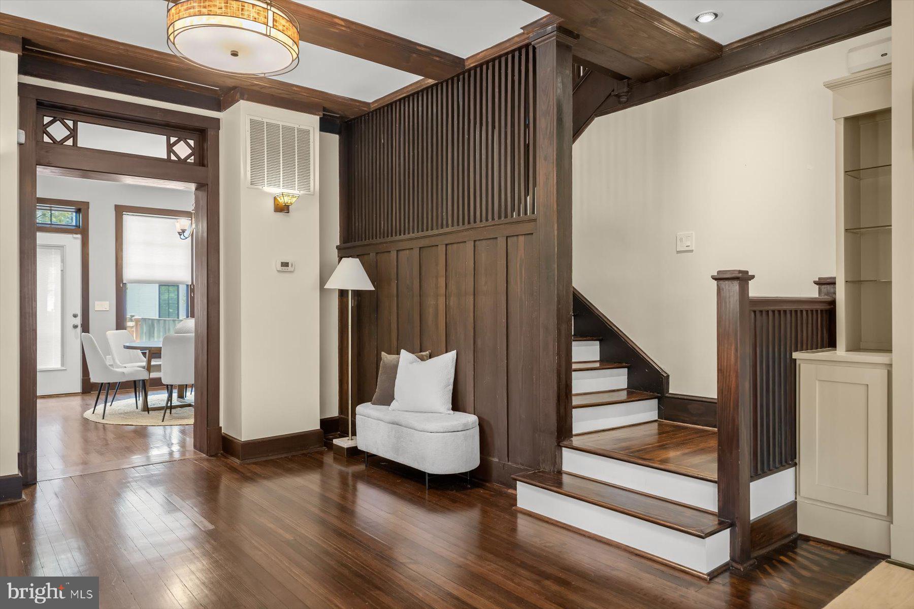 LORCOM GROVE - Residential