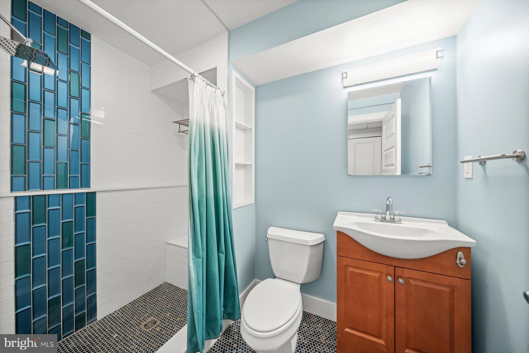 LORCOM GROVE - Residential