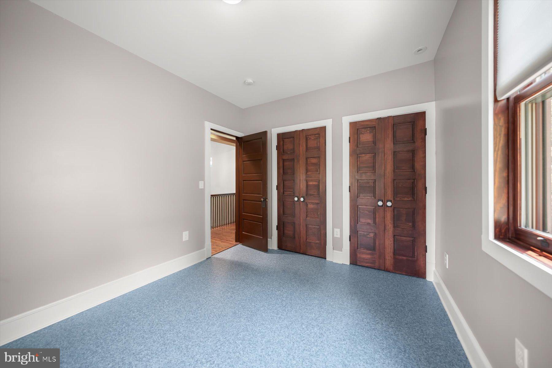 LORCOM GROVE - Residential