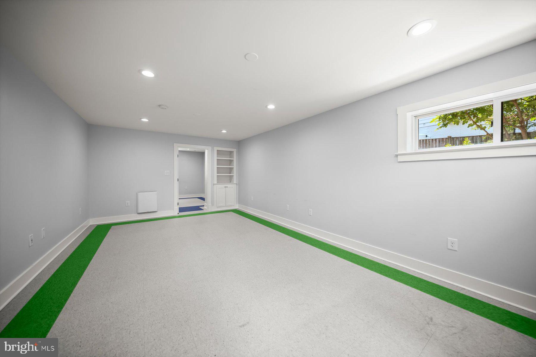 LORCOM GROVE - Residential