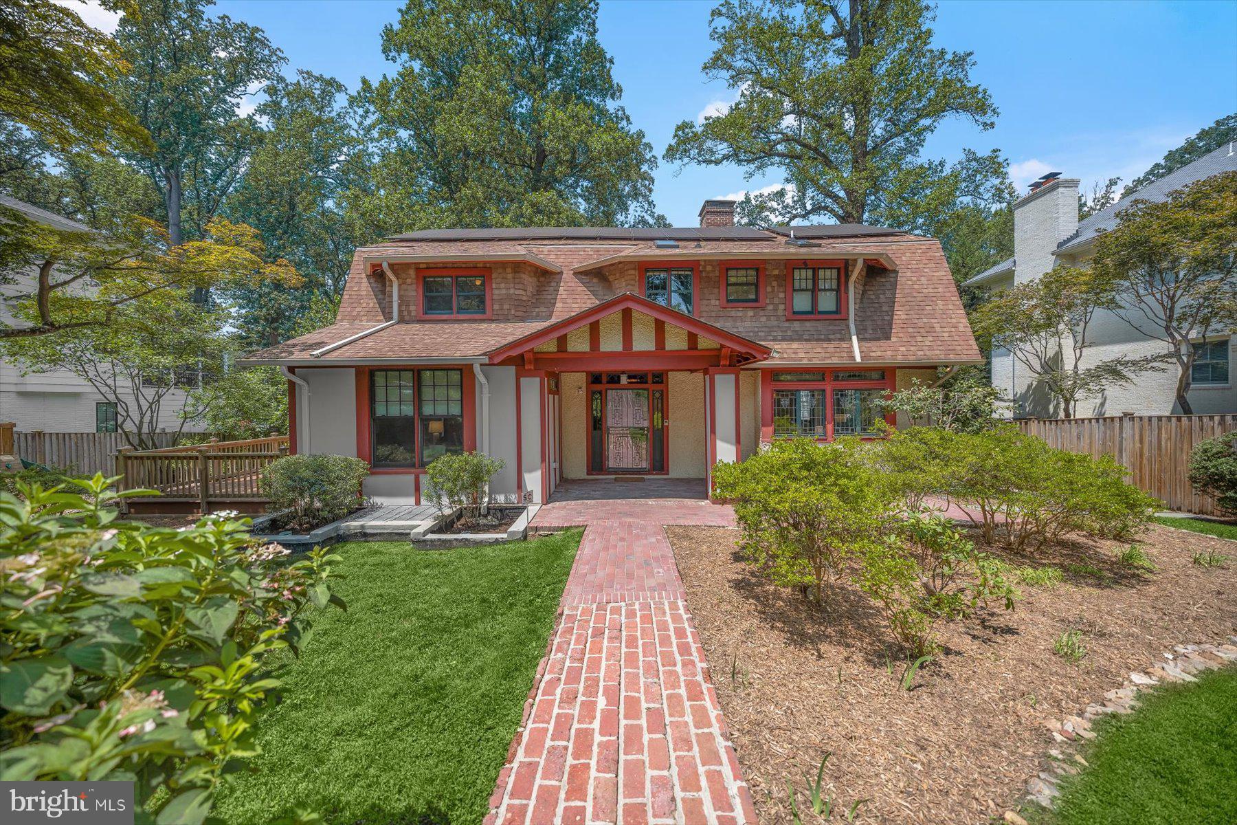 LORCOM GROVE - Residential