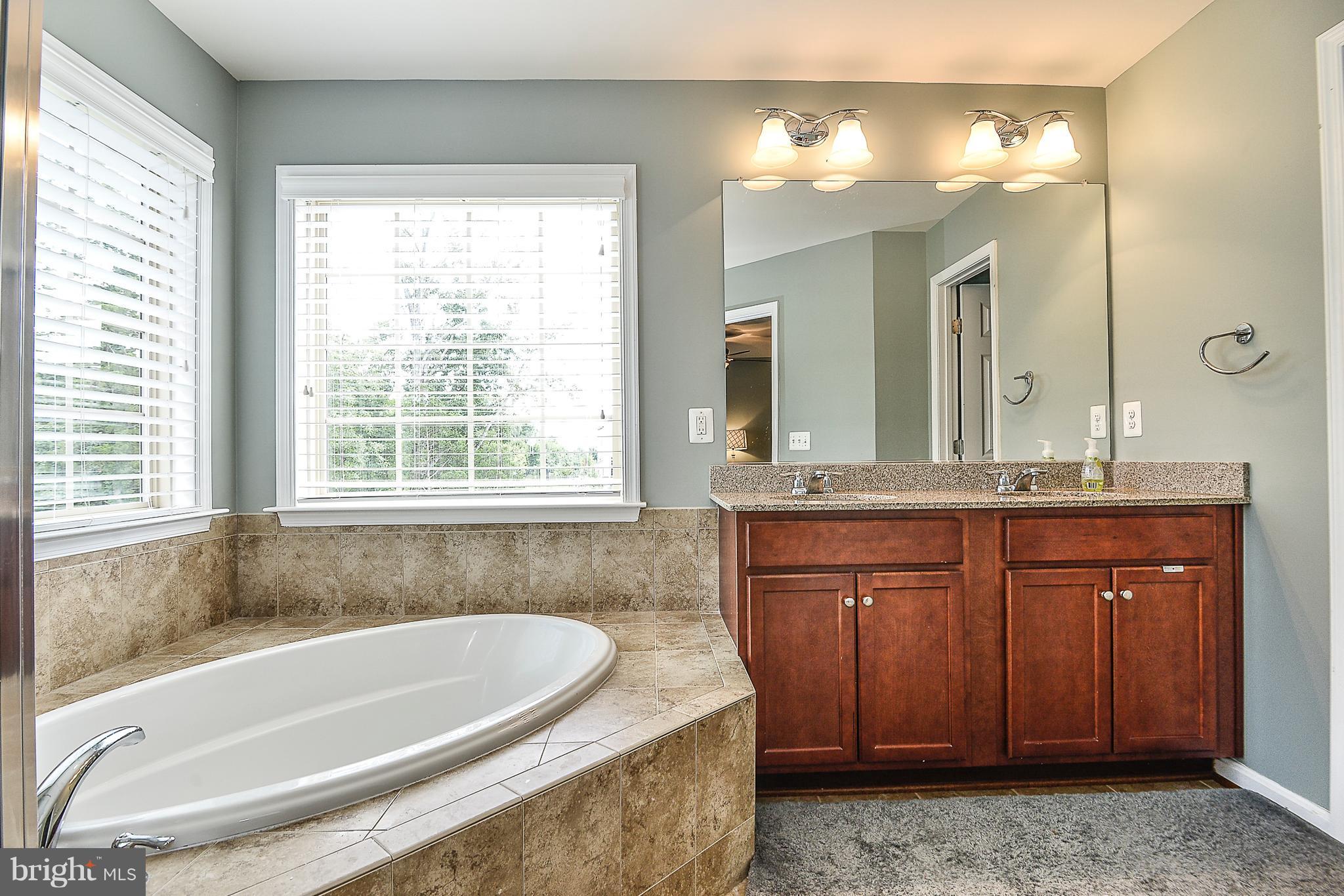 ALEXANDERS CHASE - Residential