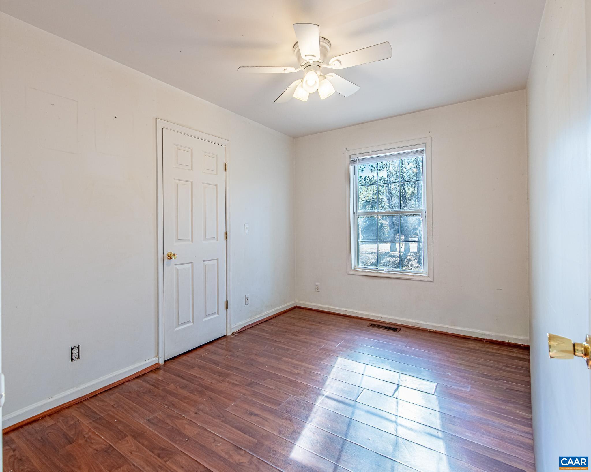 LAKE MONTICELLO - Residential