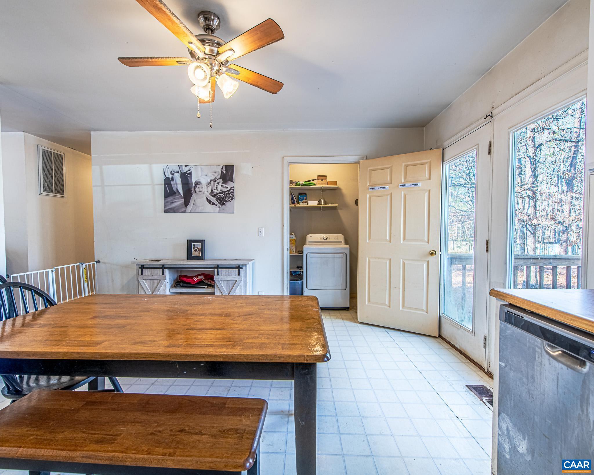 LAKE MONTICELLO - Residential