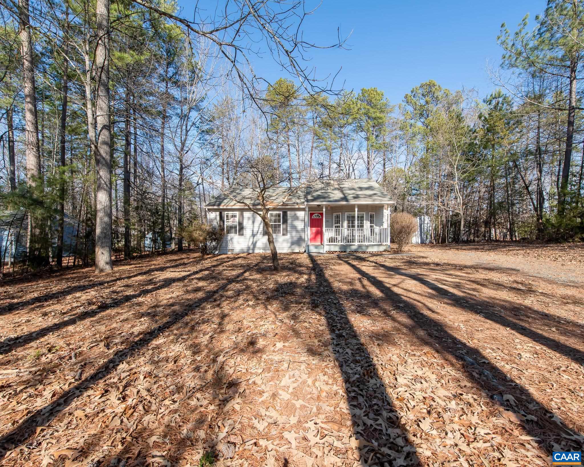 LAKE MONTICELLO - Residential