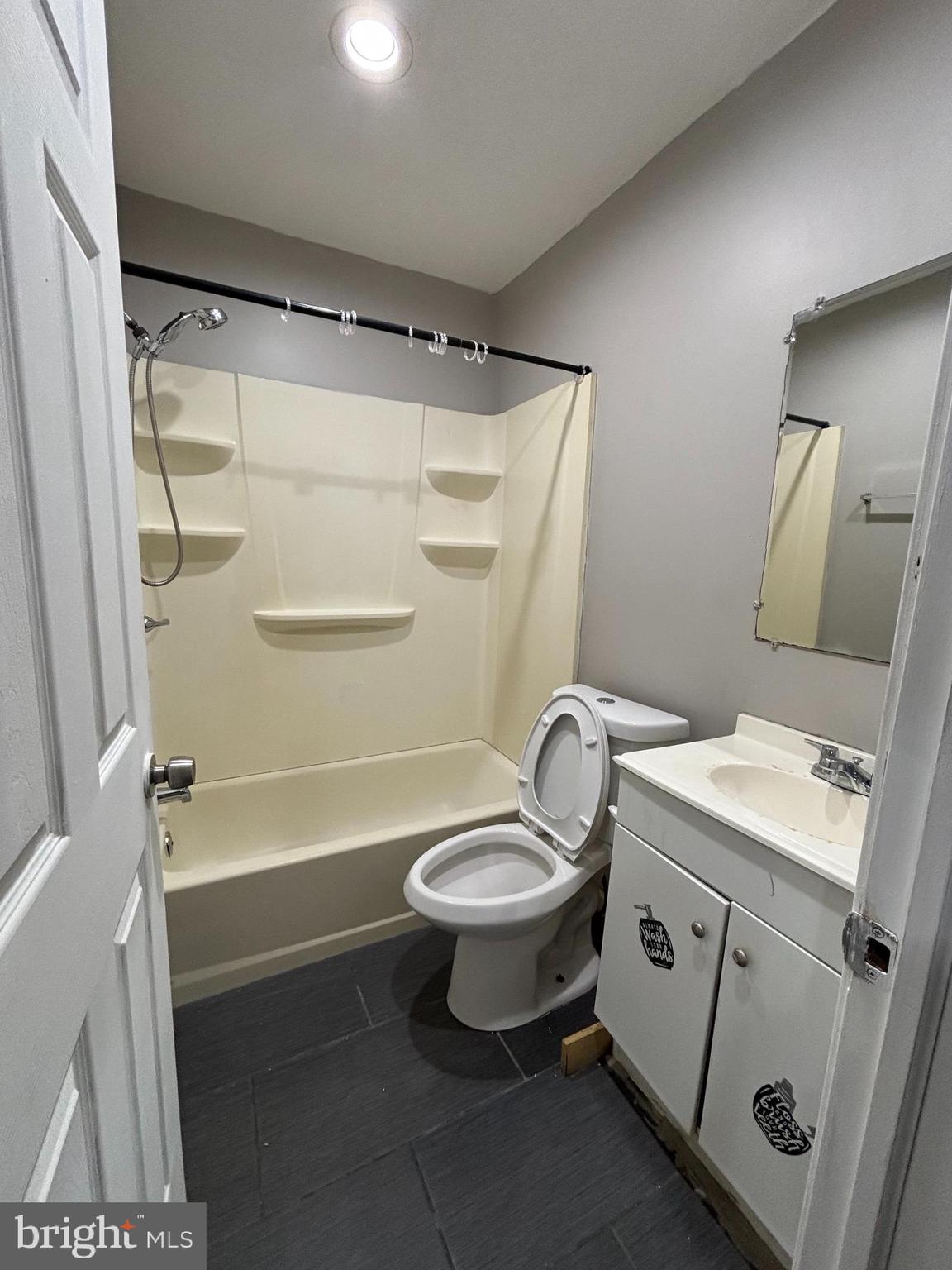 KENSINGTON - Residential