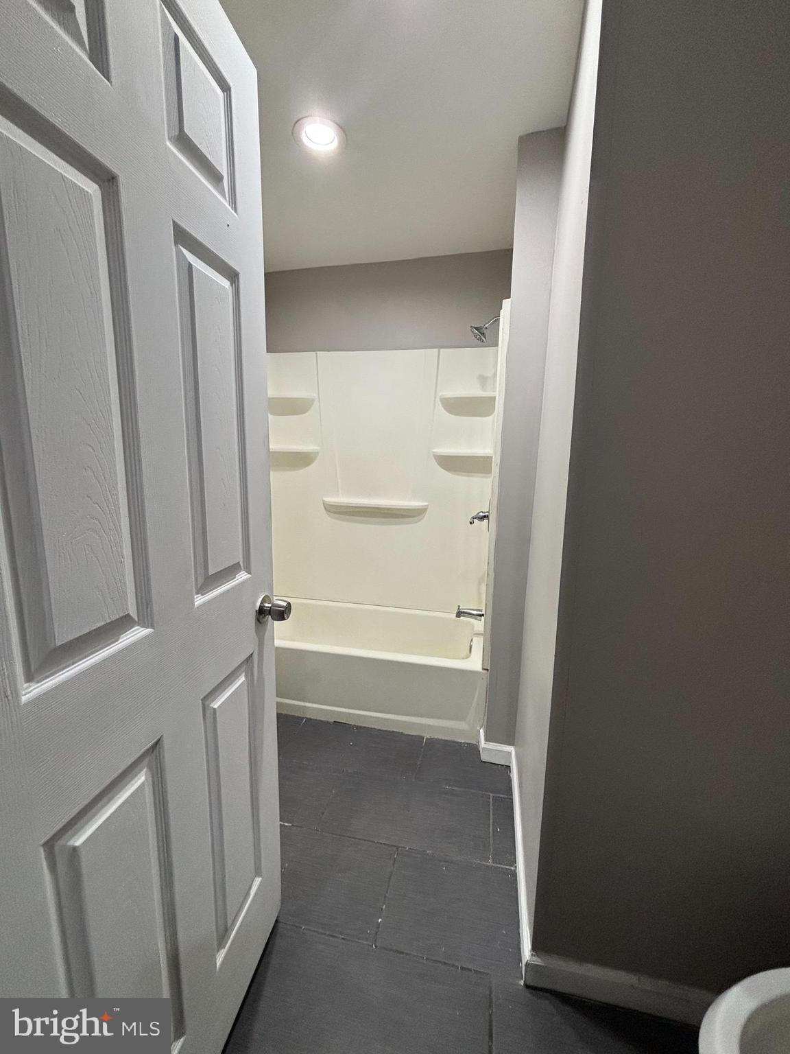 KENSINGTON - Residential