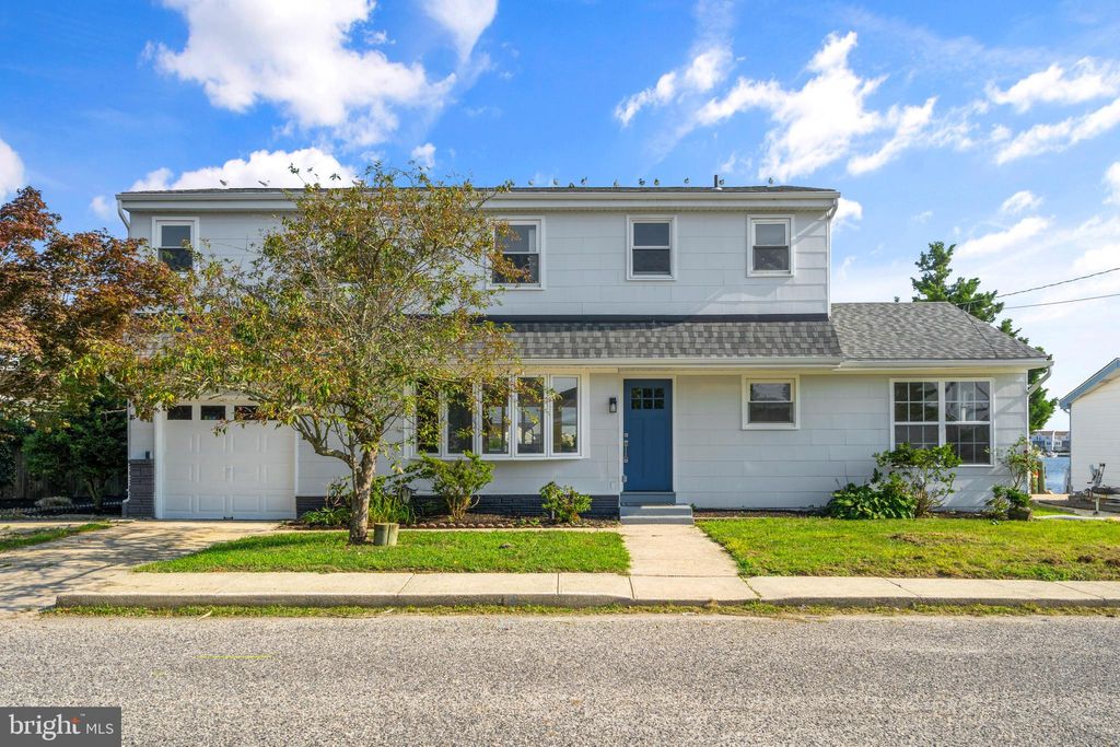 Photo of 7 W Sail Drive, LITTLE EGG HARBOR TWP, NJ 08087 (MLS # NJOC2041872)