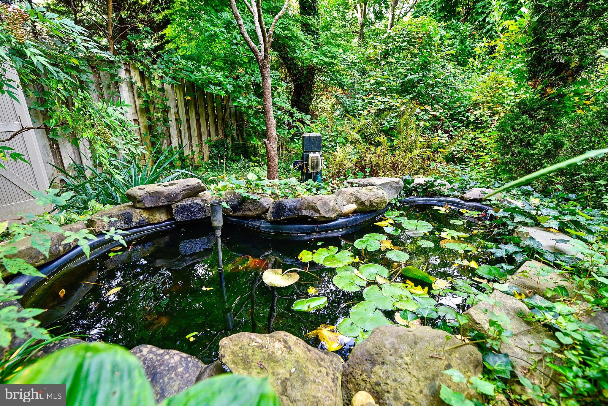 GOVERNORS HILL - Residential