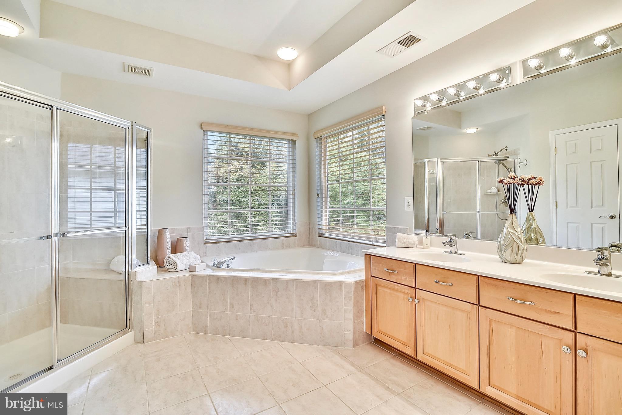 GOVERNORS HILL - Residential