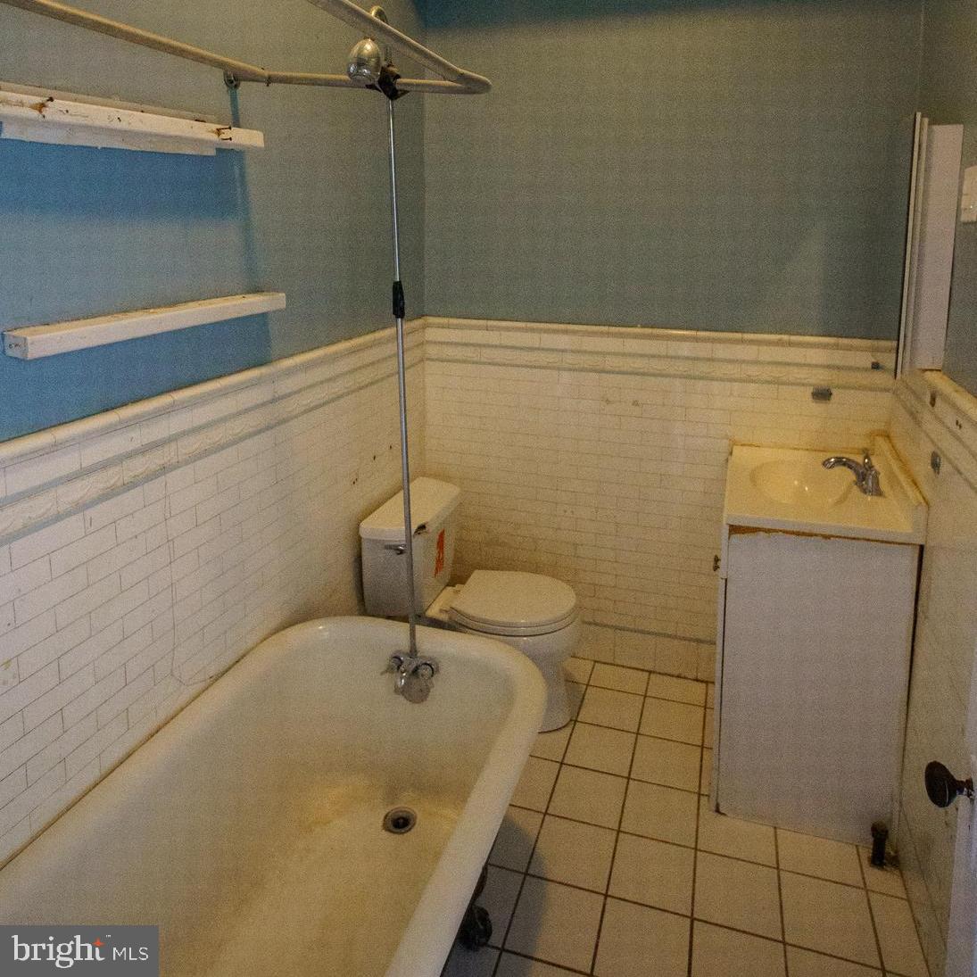 WEST PHILADELPHIA - Residential