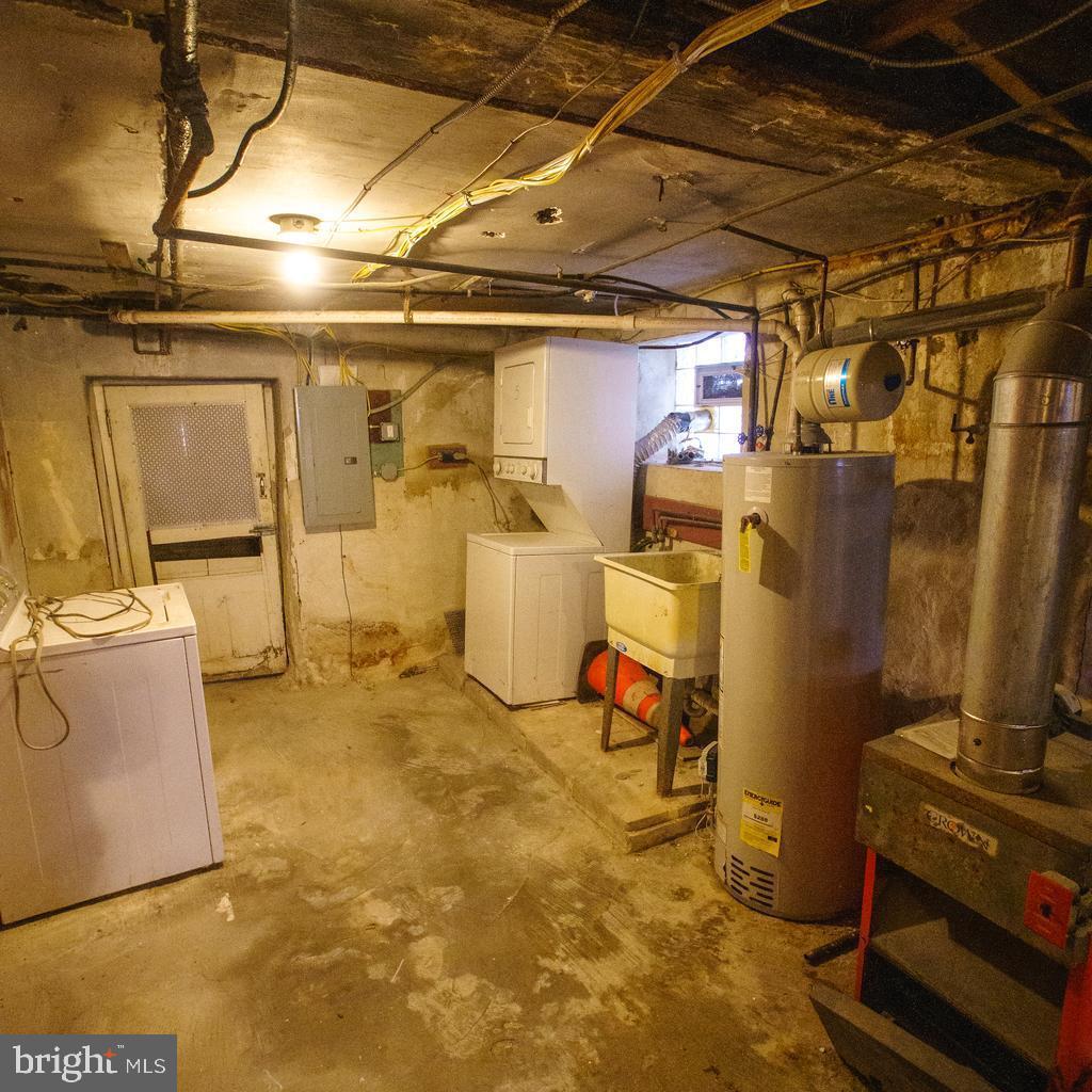 WEST PHILADELPHIA - Residential