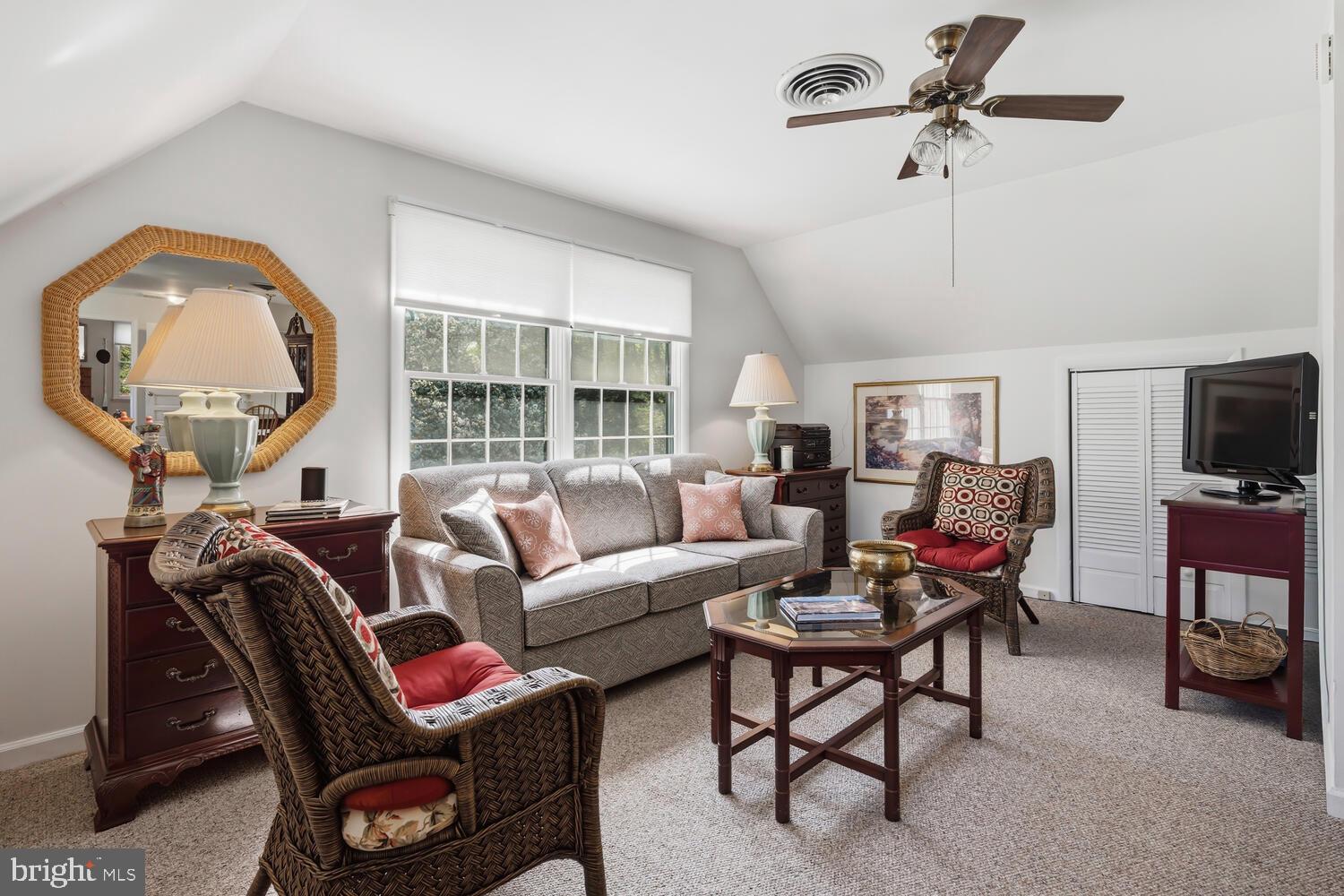 BENTLEY HAY - Residential