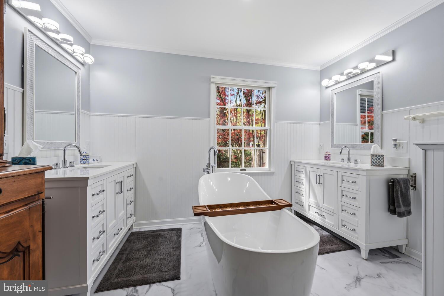 BENTLEY HAY - Residential