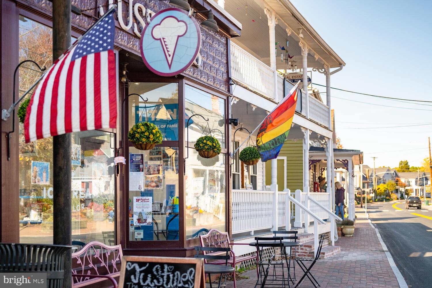 BENTLEY HAY - Residential