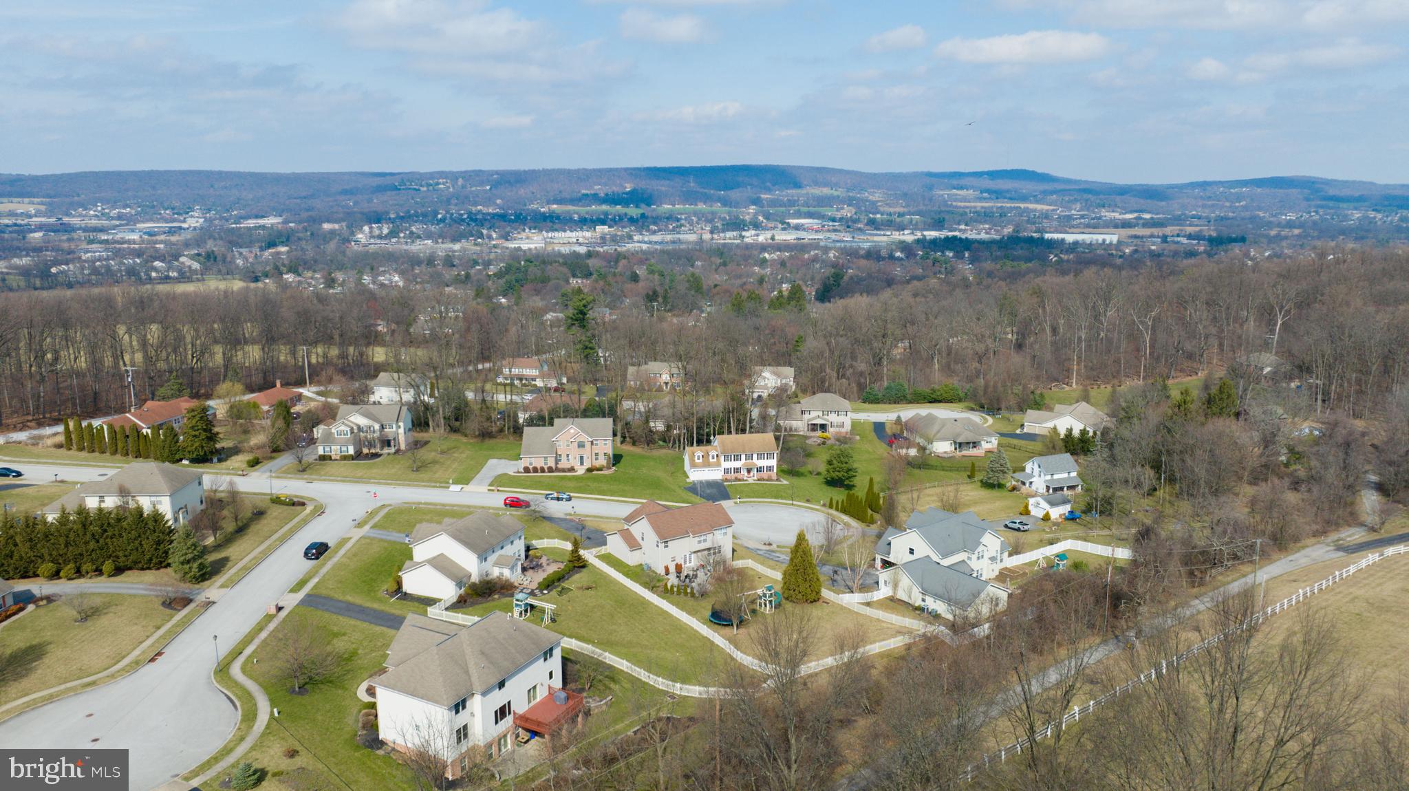 FIELDSTONE MANOR - Residential