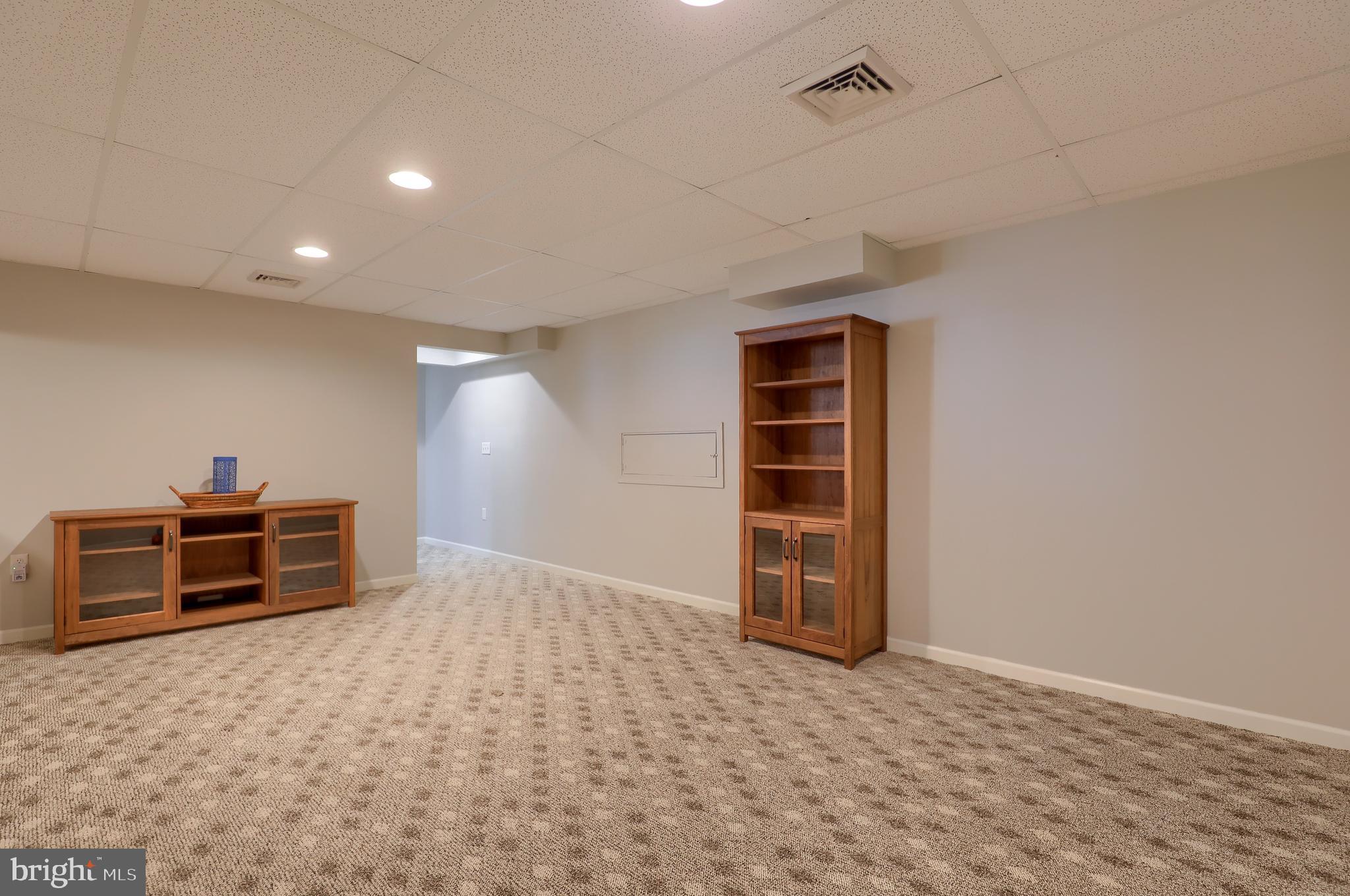 FIELDSTONE MANOR - Residential
