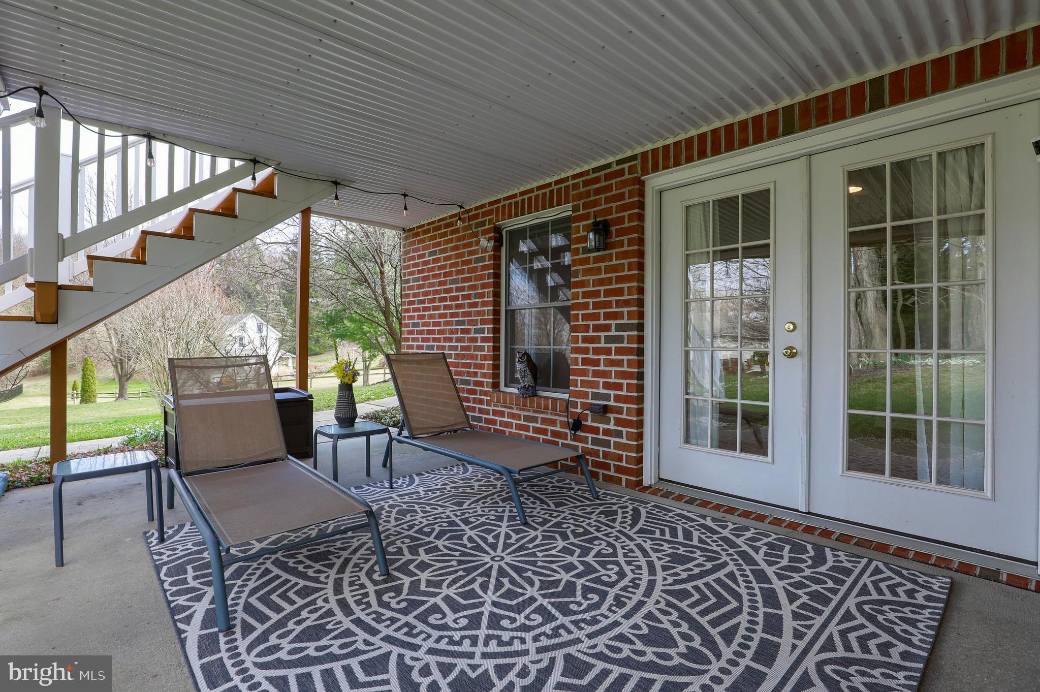 FIELDSTONE MANOR - Residential
