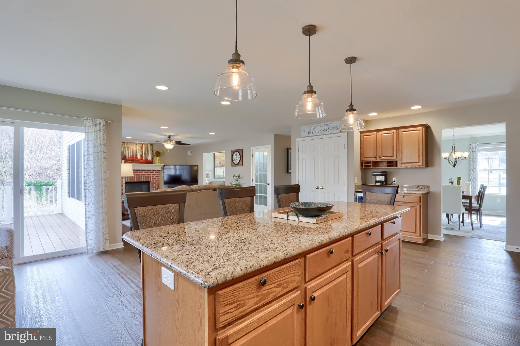FIELDSTONE MANOR - Residential