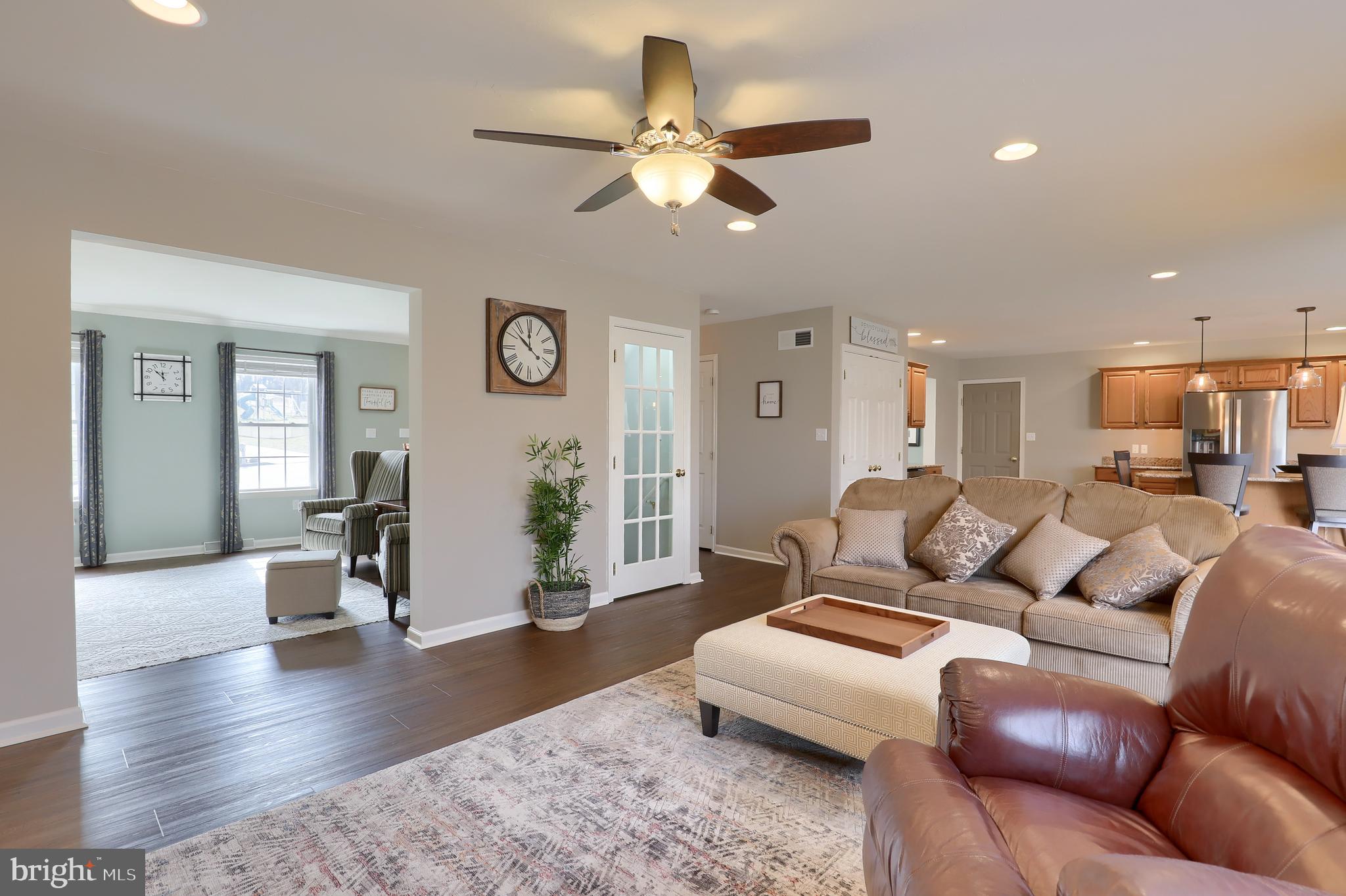 FIELDSTONE MANOR - Residential