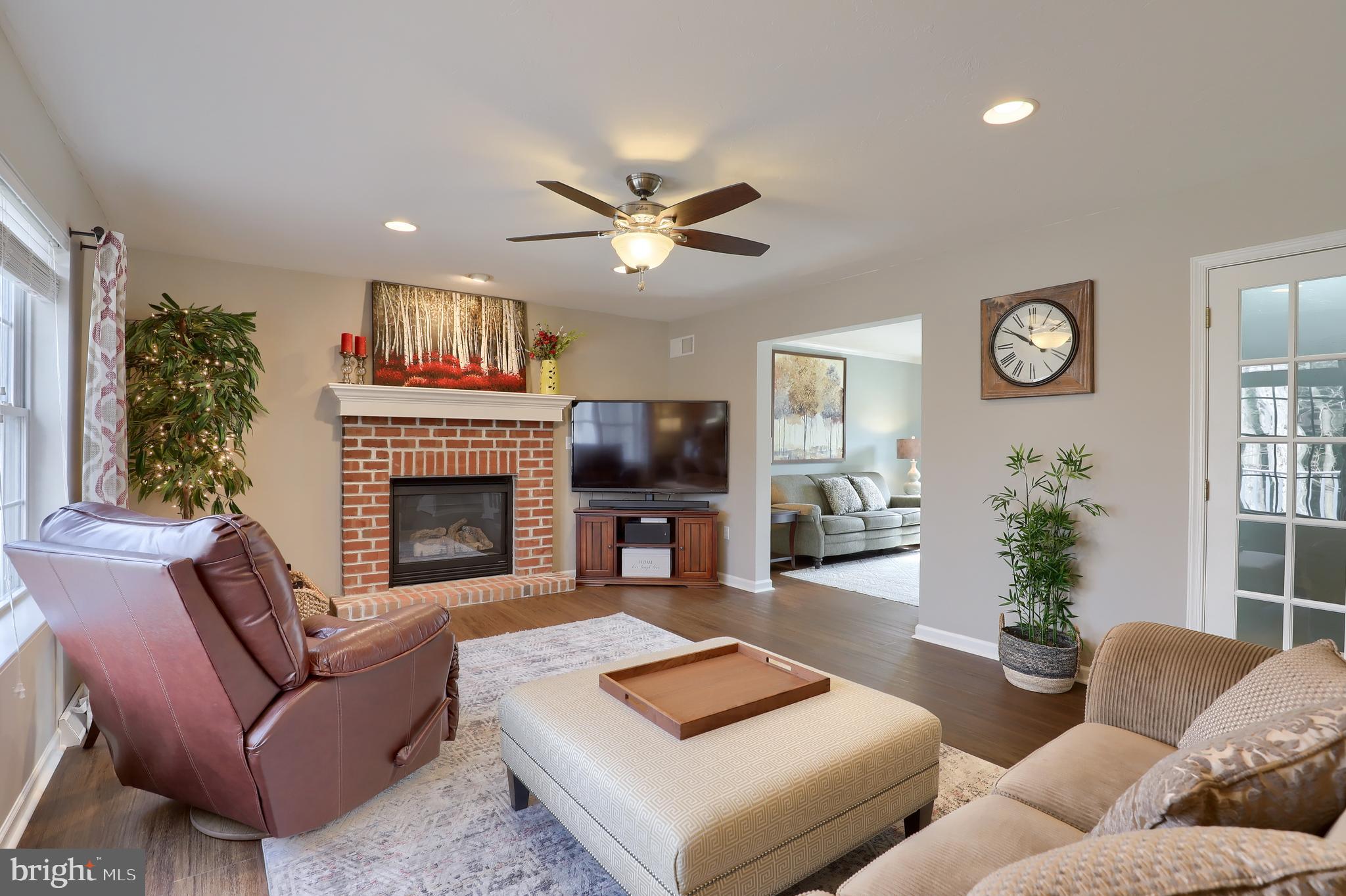 FIELDSTONE MANOR - Residential