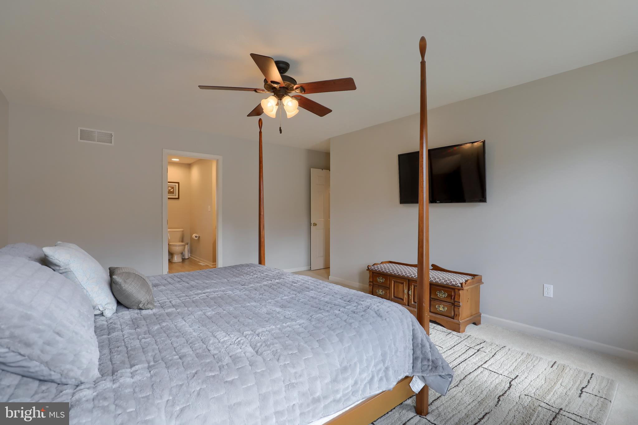 FIELDSTONE MANOR - Residential