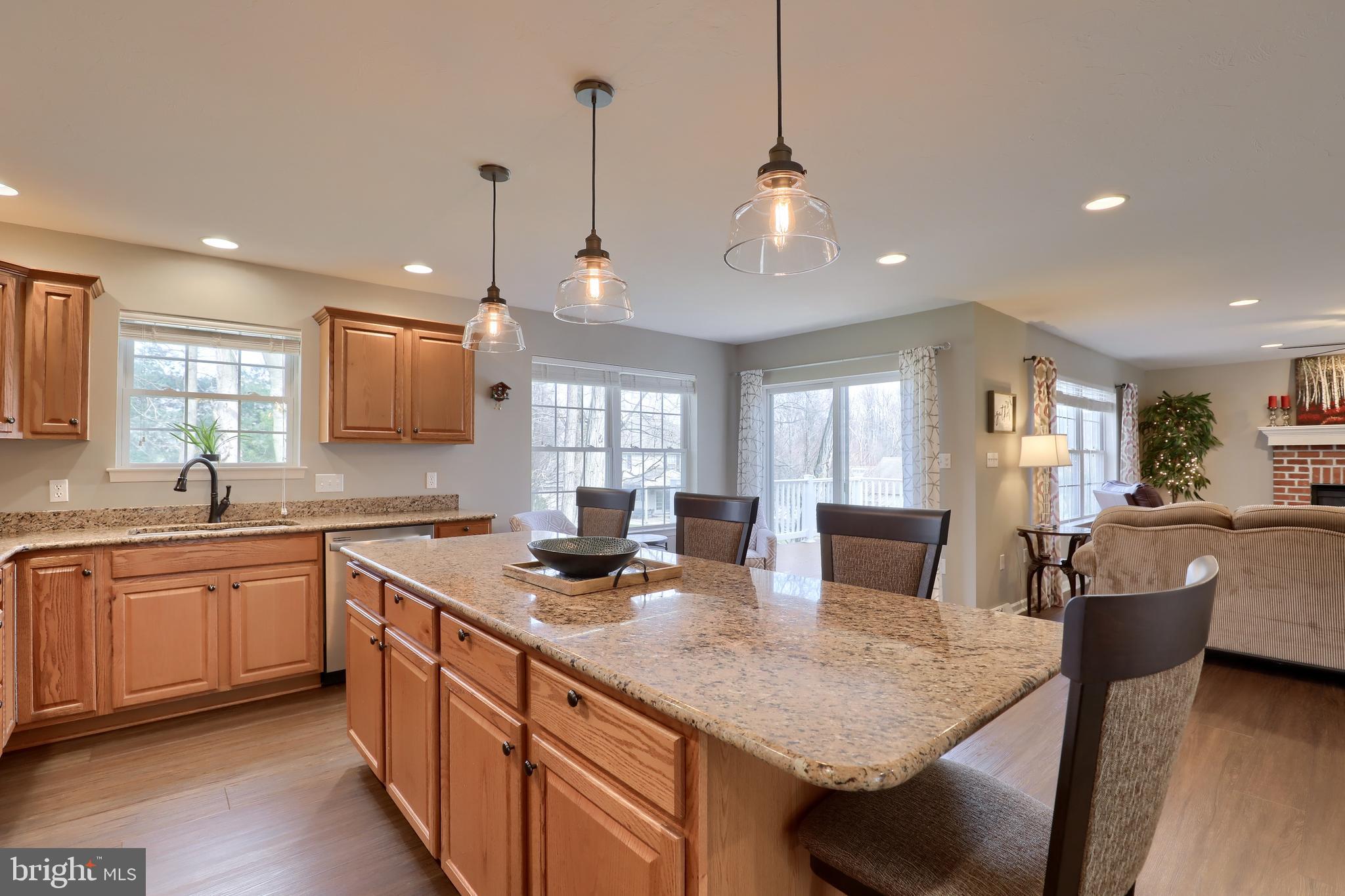 FIELDSTONE MANOR - Residential