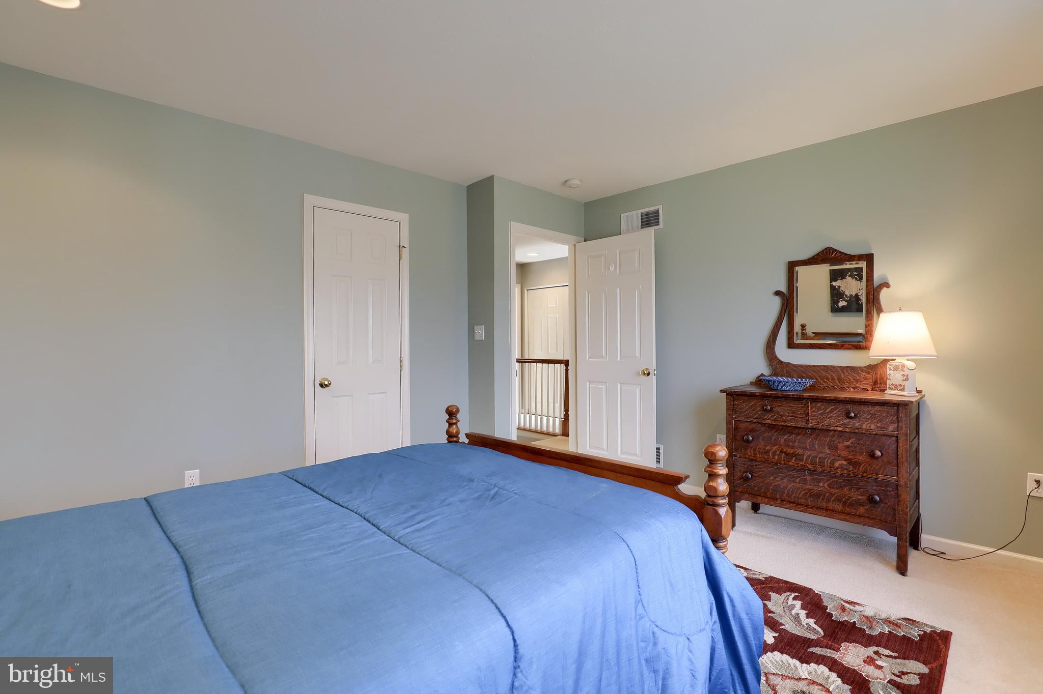 FIELDSTONE MANOR - Residential