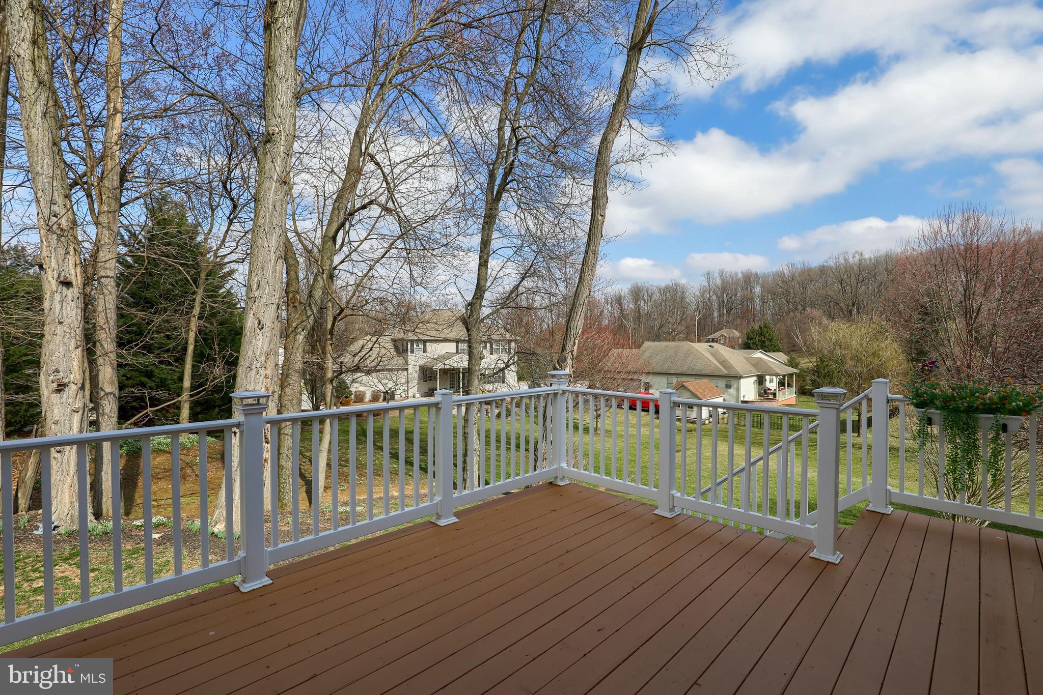 FIELDSTONE MANOR - Residential